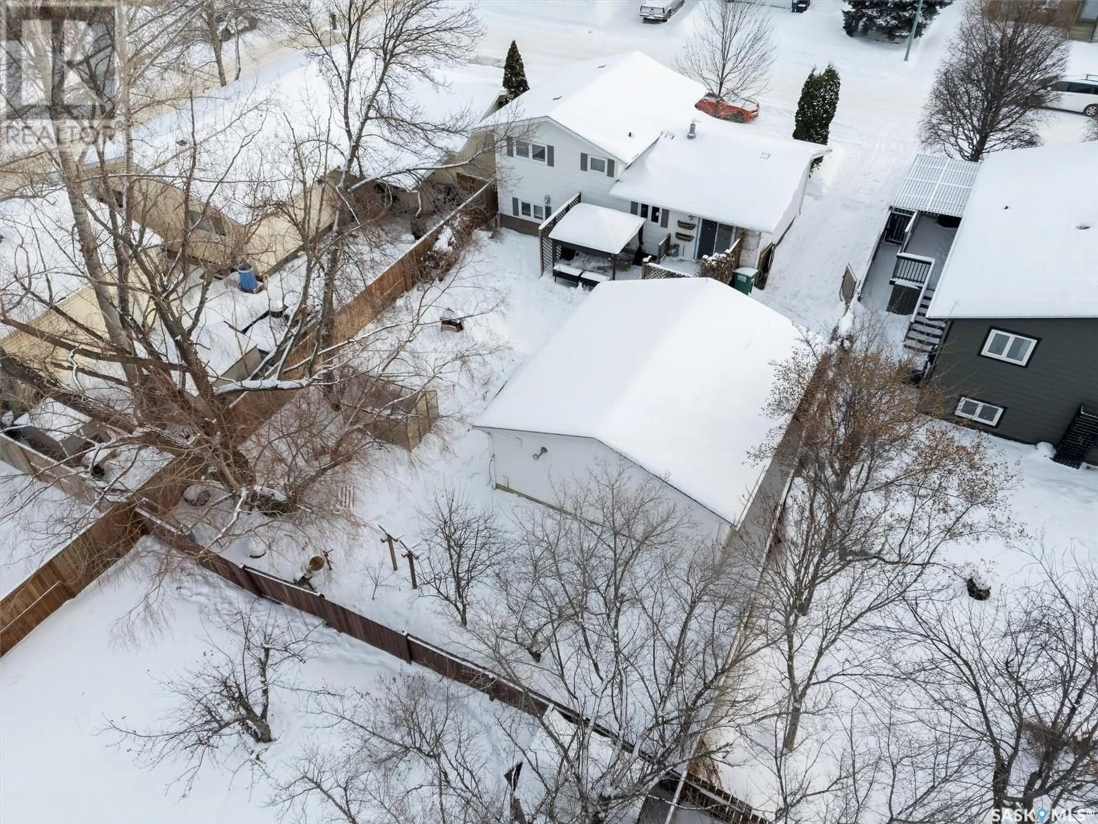 A pic from outside/outdoor area/front of a property/back of a property/a pic from drone, city buildings view from balcony for 454 David Knight LANE, Saskatoon Saskatchewan S7K5M2