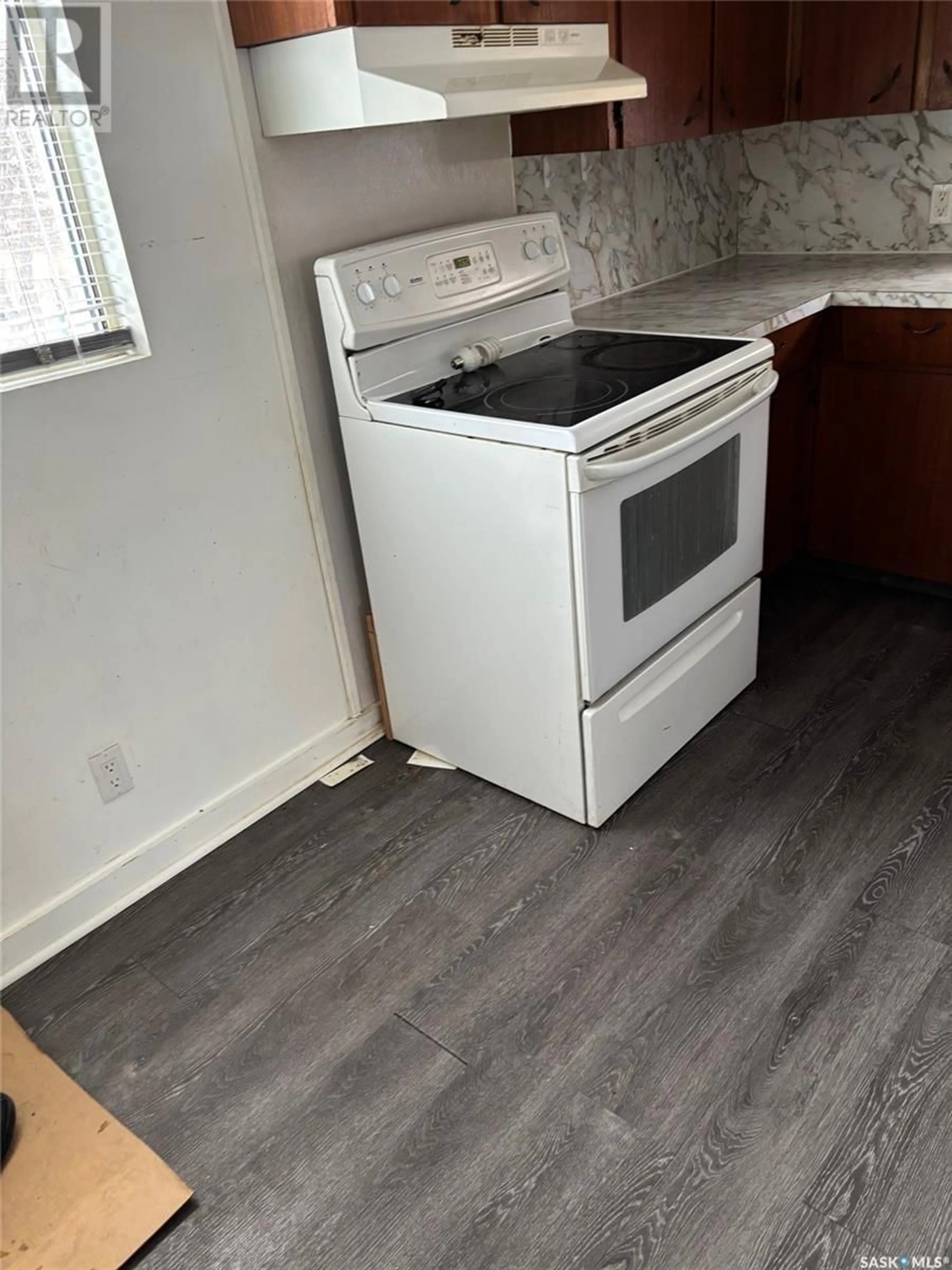 A pic of a room for 120 IROQUOIS STREET, Moose Jaw Saskatchewan S6H5A6