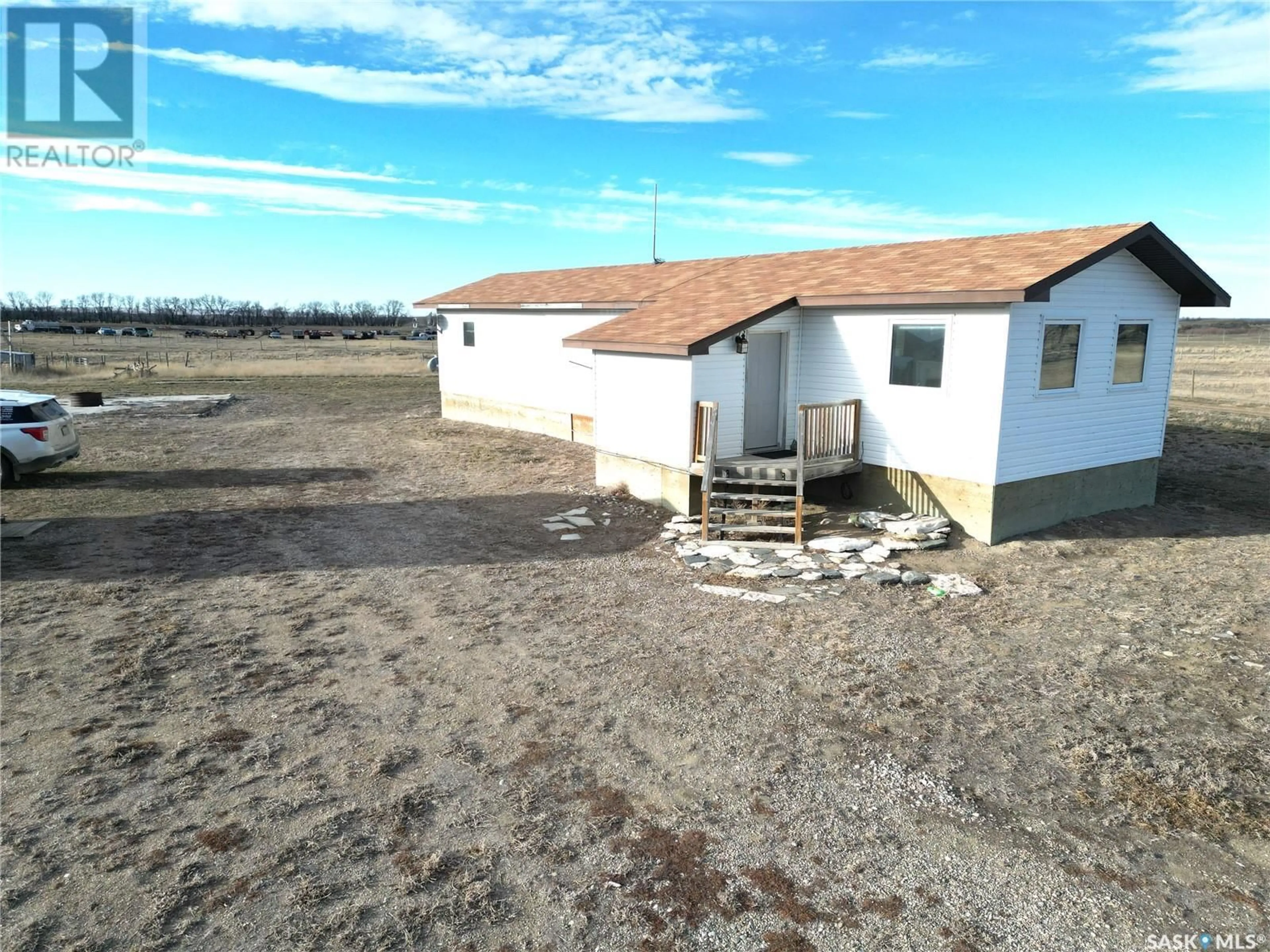 A pic from outside/outdoor area/front of a property/back of a property/a pic from drone, building for Wiseton Acreage, King George Rm No. 256 Saskatchewan S0L3M0