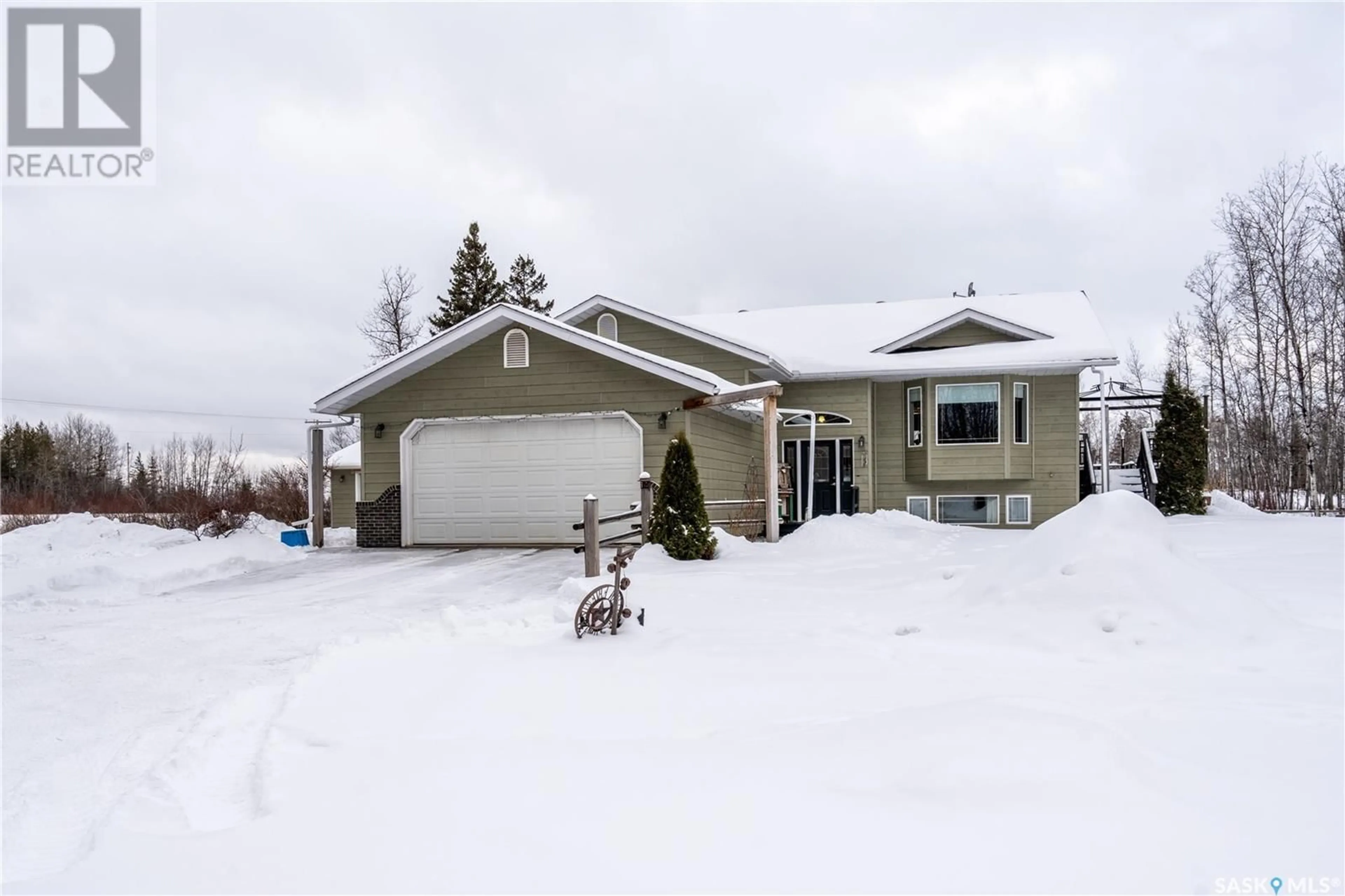 A pic from outside/outdoor area/front of a property/back of a property/a pic from drone, street for Acreage, Pierceland Saskatchewan S0M2K0