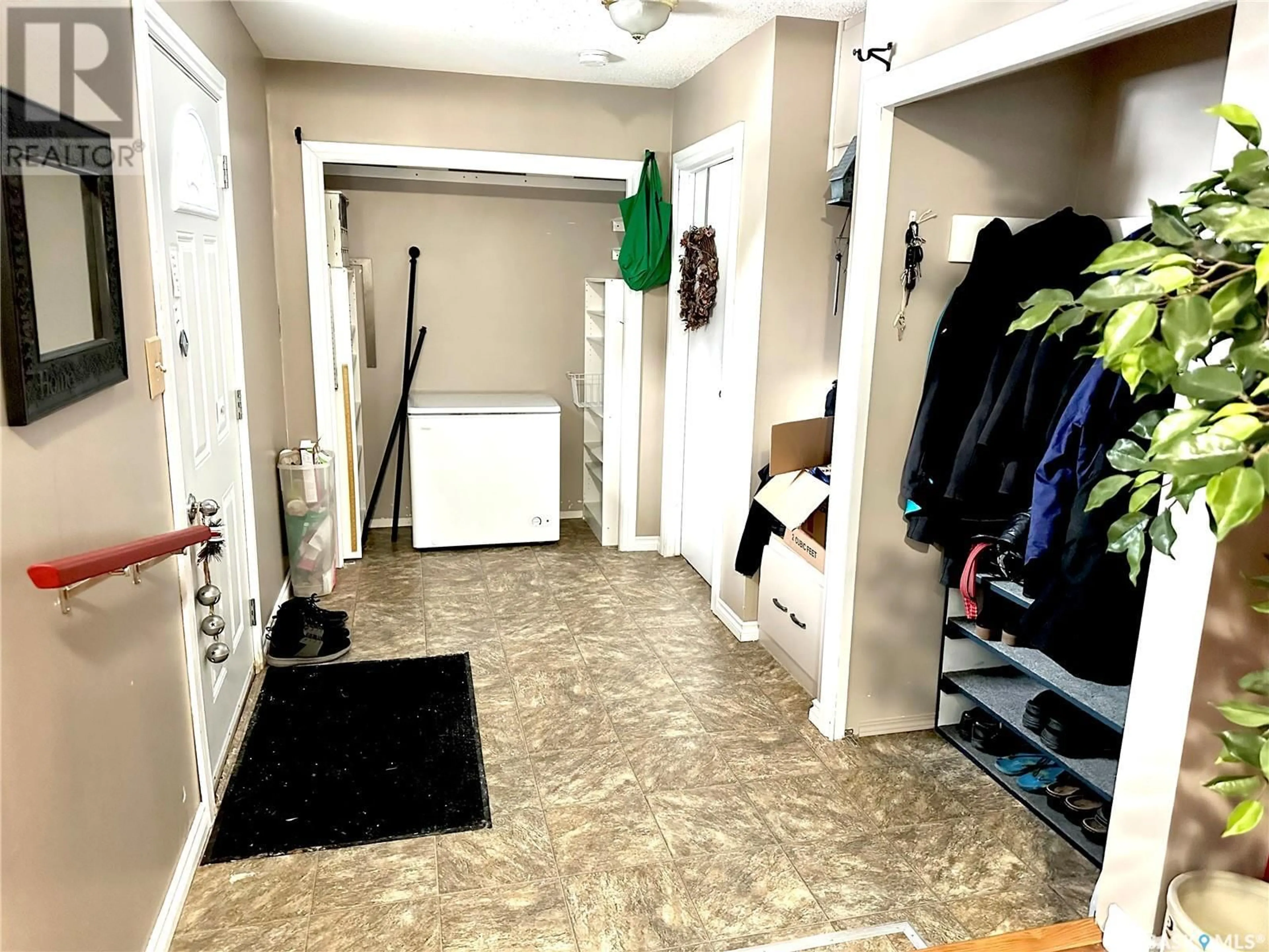 Indoor entryway for 30 1st STREET W, Birch Hills Saskatchewan S0J0G0