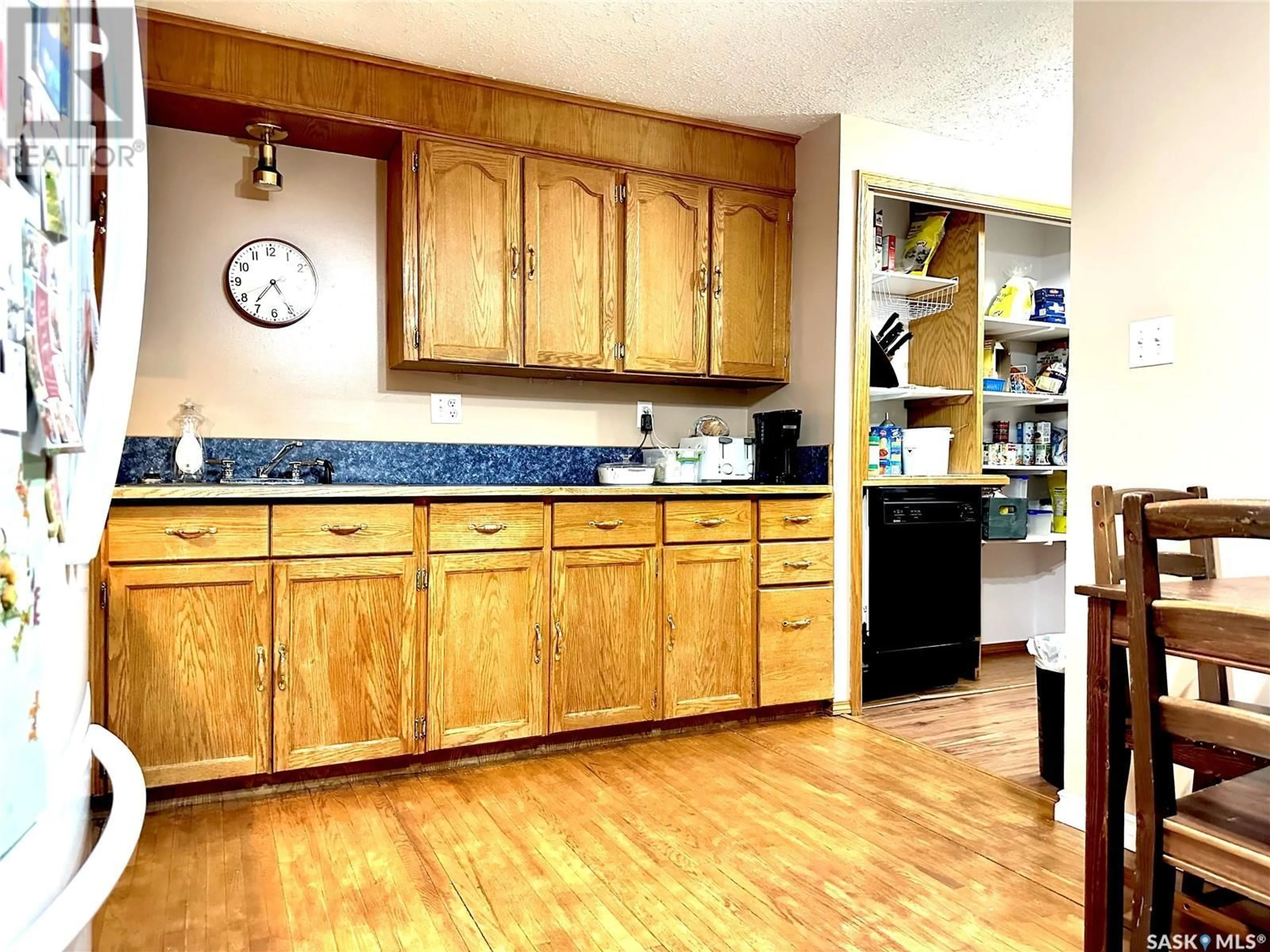 Standard kitchen, unknown for 30 1st STREET W, Birch Hills Saskatchewan S0J0G0