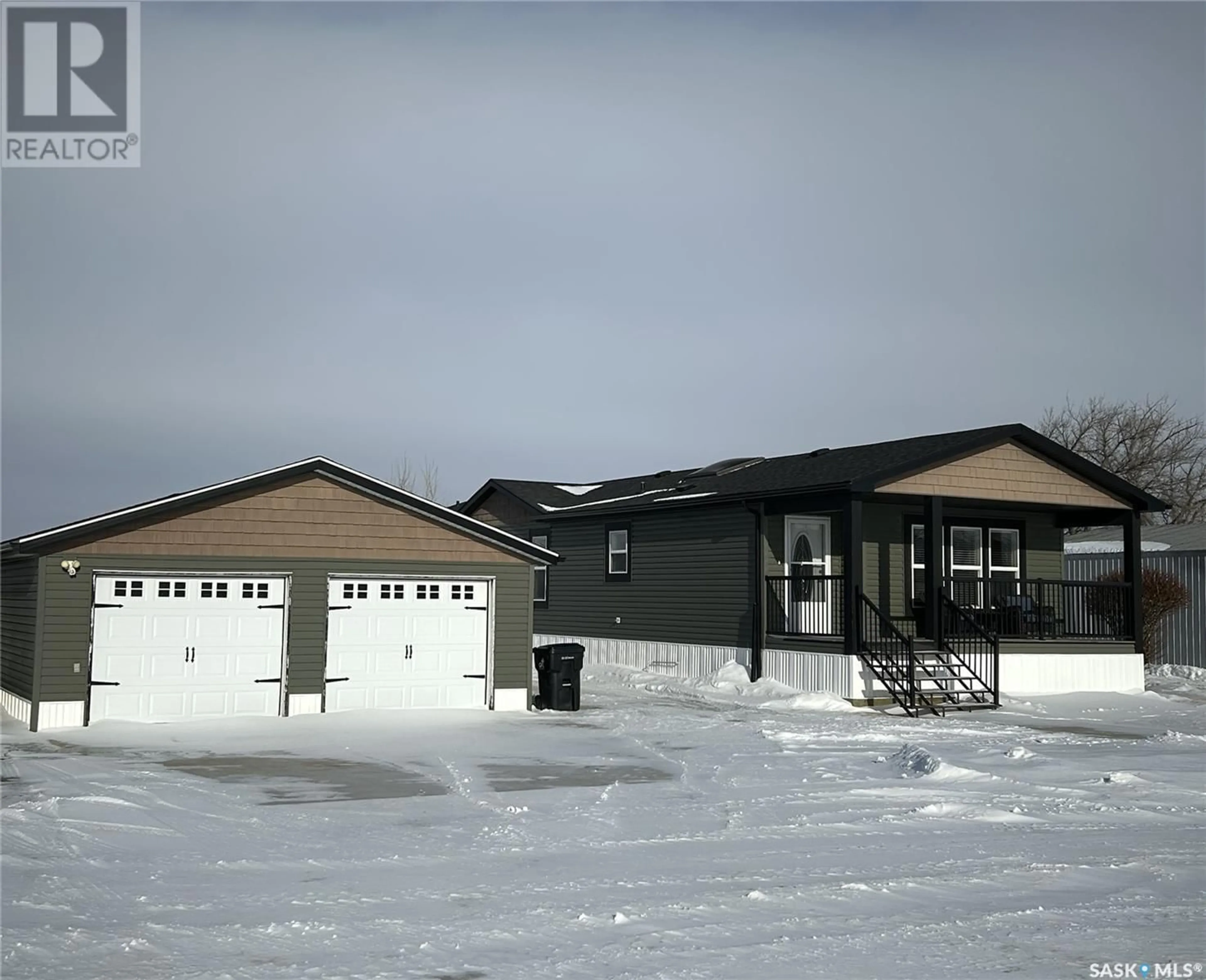 Indoor garage for 199 Shurygalo ROAD, Bienfait Saskatchewan S0C0M0