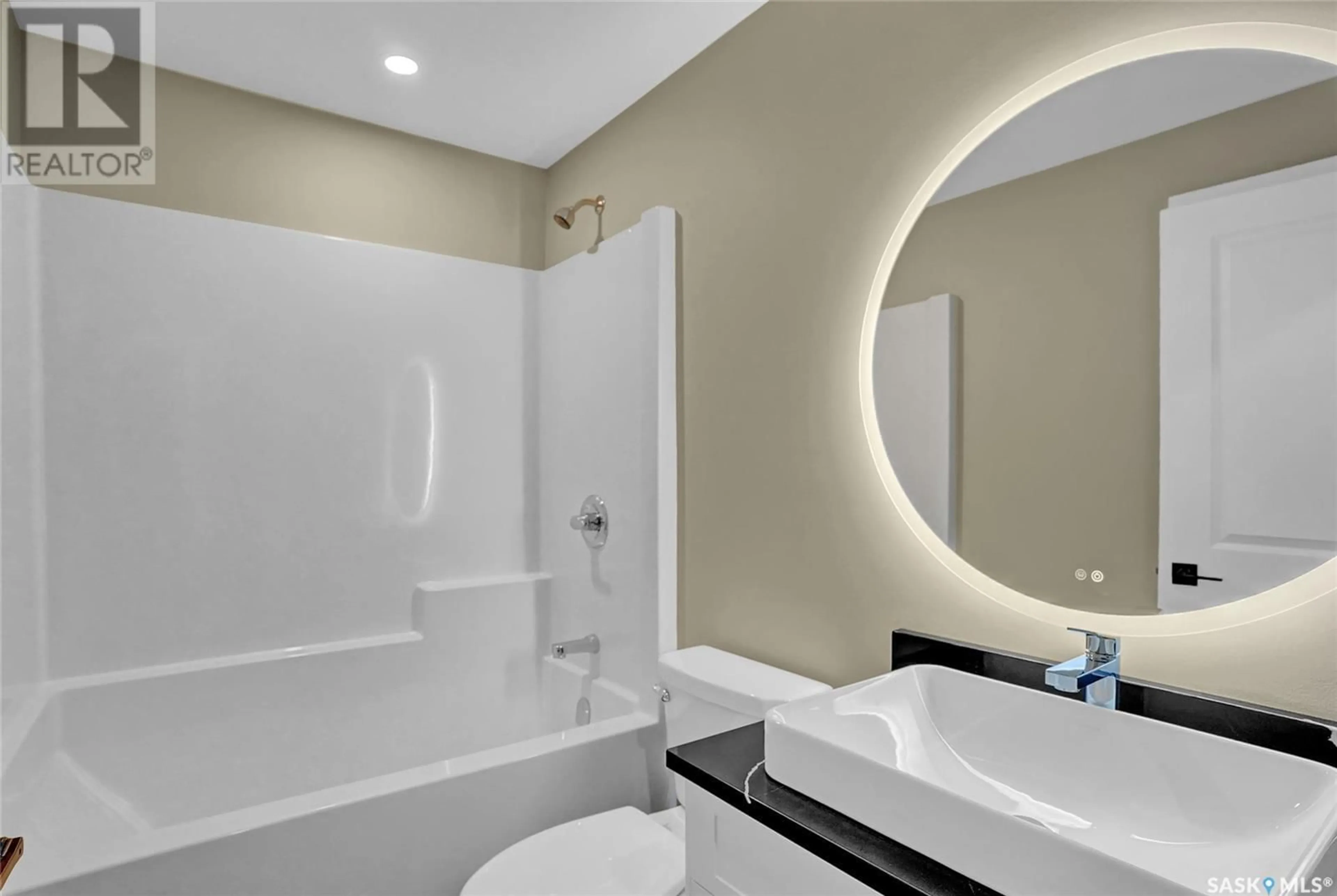 Standard bathroom, ceramic/tile floor for 48 BRIGHAM ROAD, Moose Jaw Saskatchewan S6K0A7
