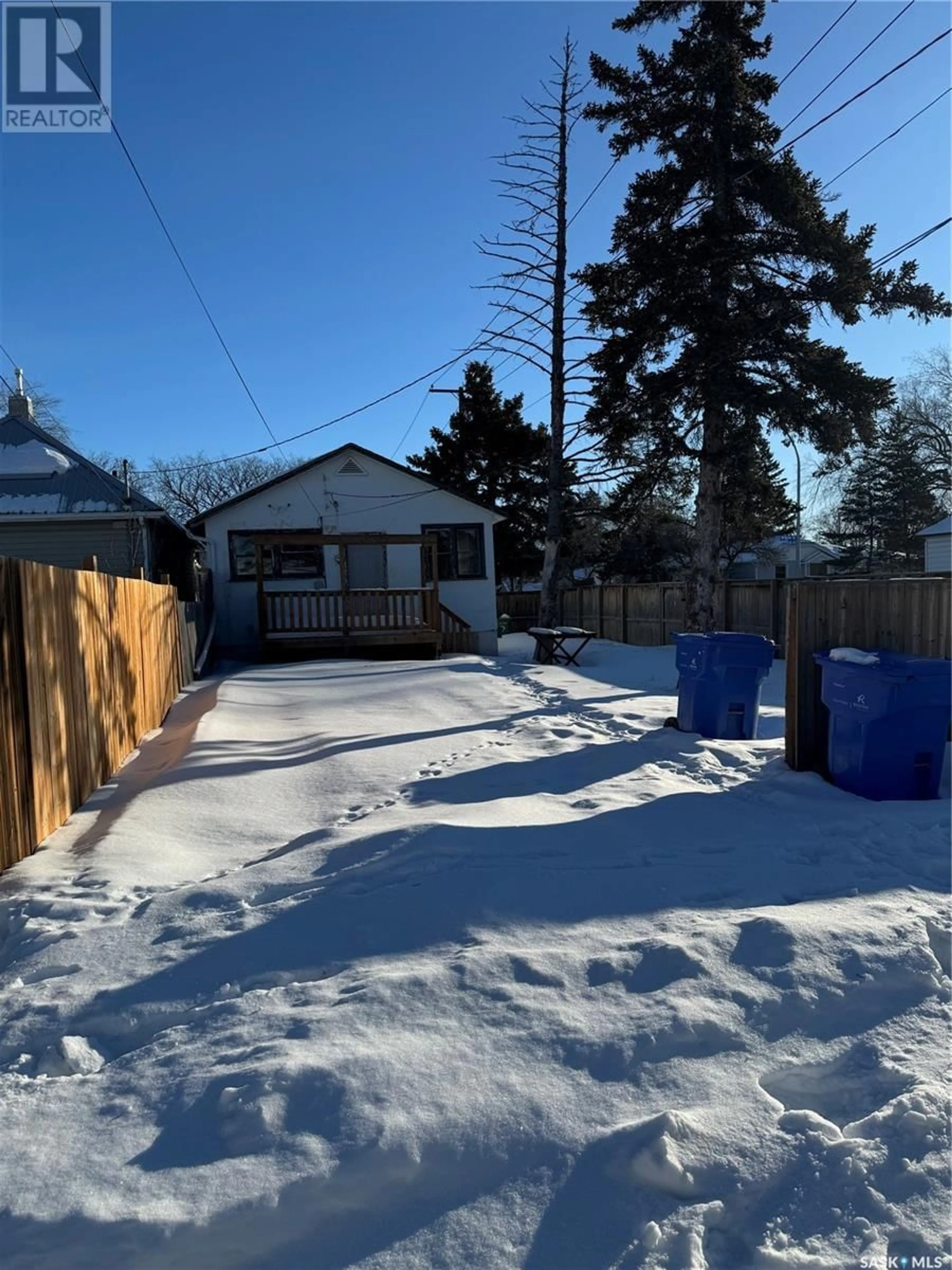 A pic from outside/outdoor area/front of a property/back of a property/a pic from drone, street for 1178 Argyle STREET, Regina Saskatchewan S4T3R5