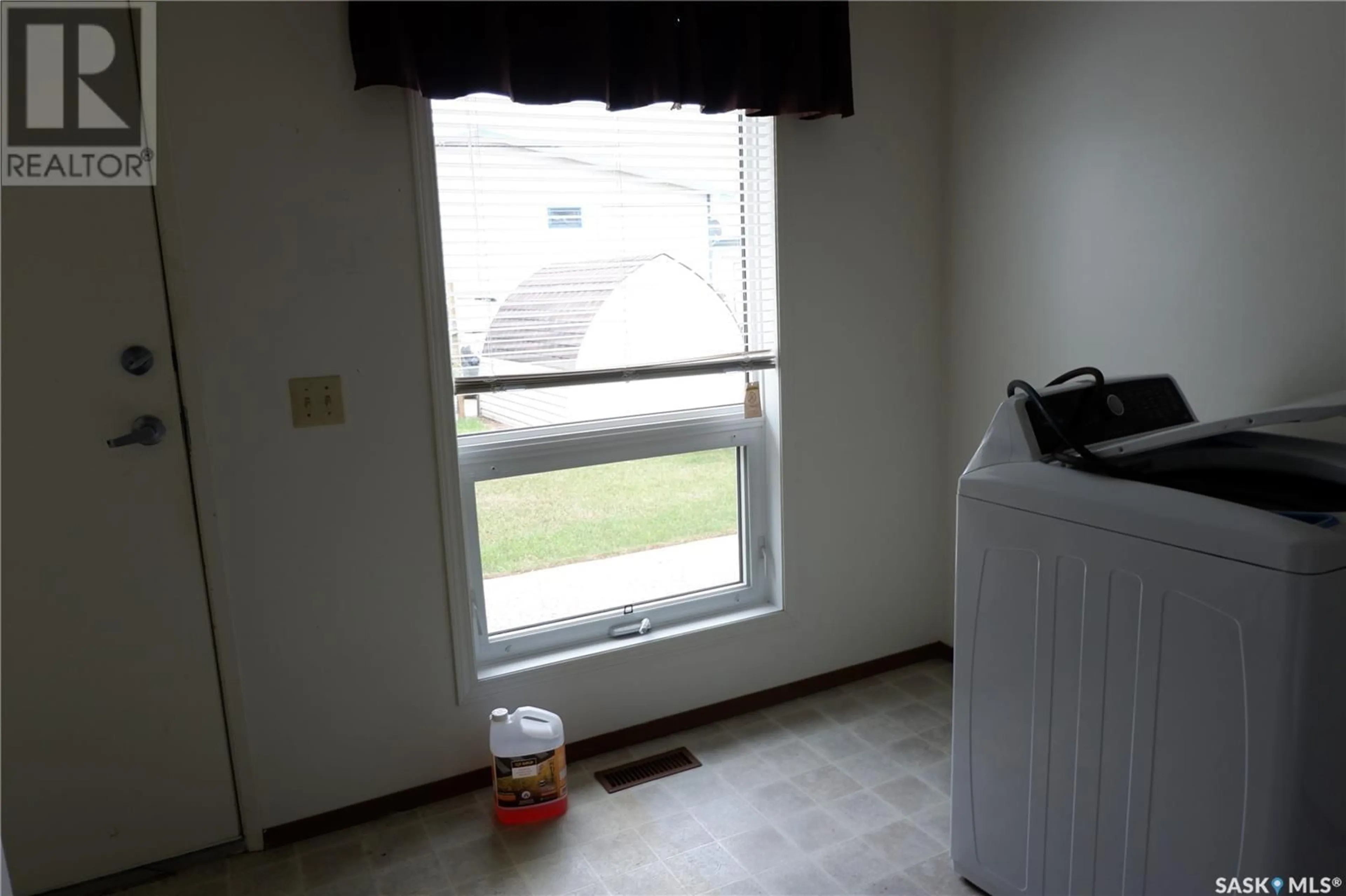 A pic of a room for A&B 107 Brian STREET, Limerick Saskatchewan S0H2P0