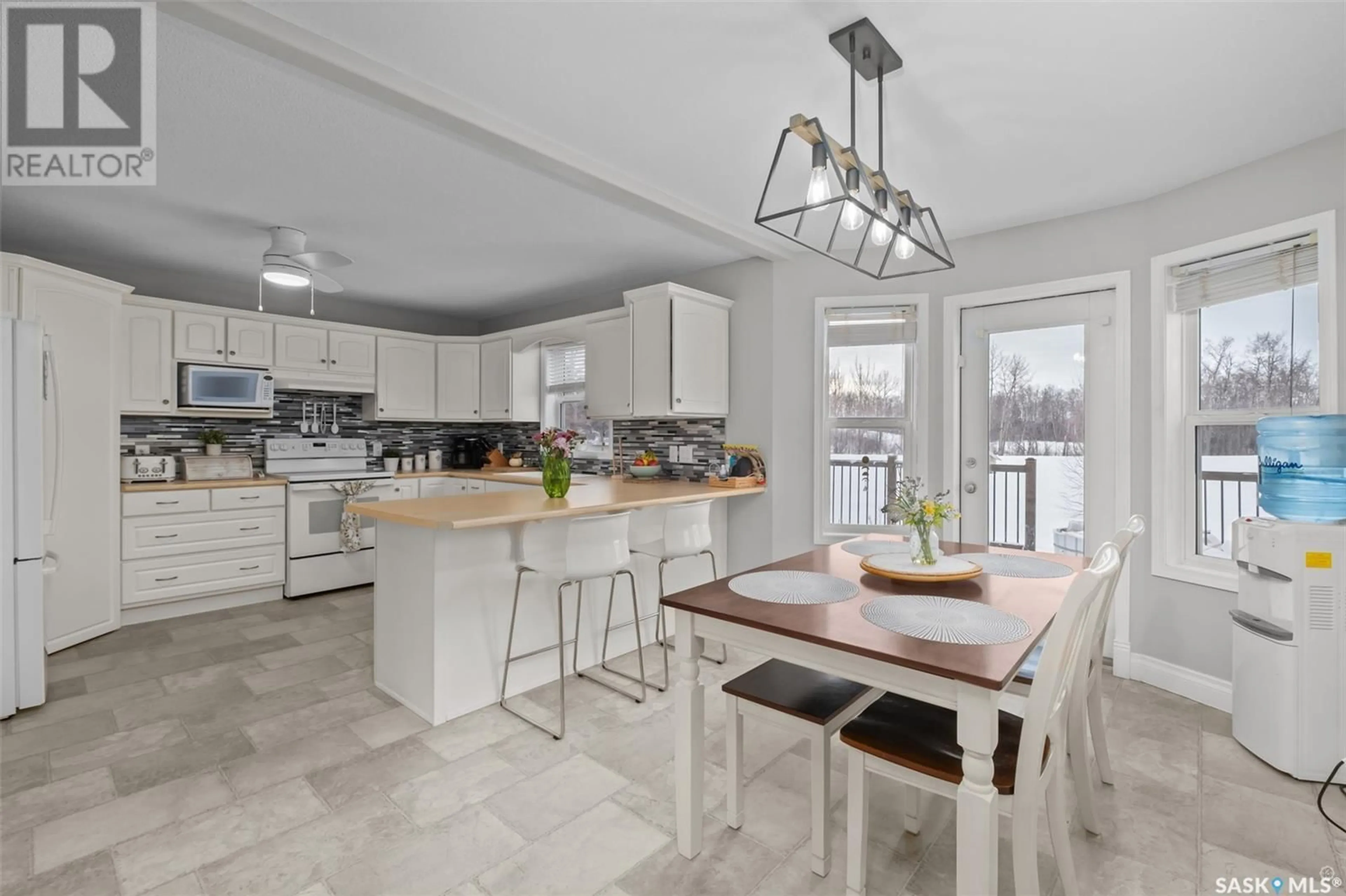 Open concept kitchen, ceramic/tile floor for 1006 SILVER WILLOW ROAD, Prince Albert Rm No. 461 Saskatchewan S6V5P9