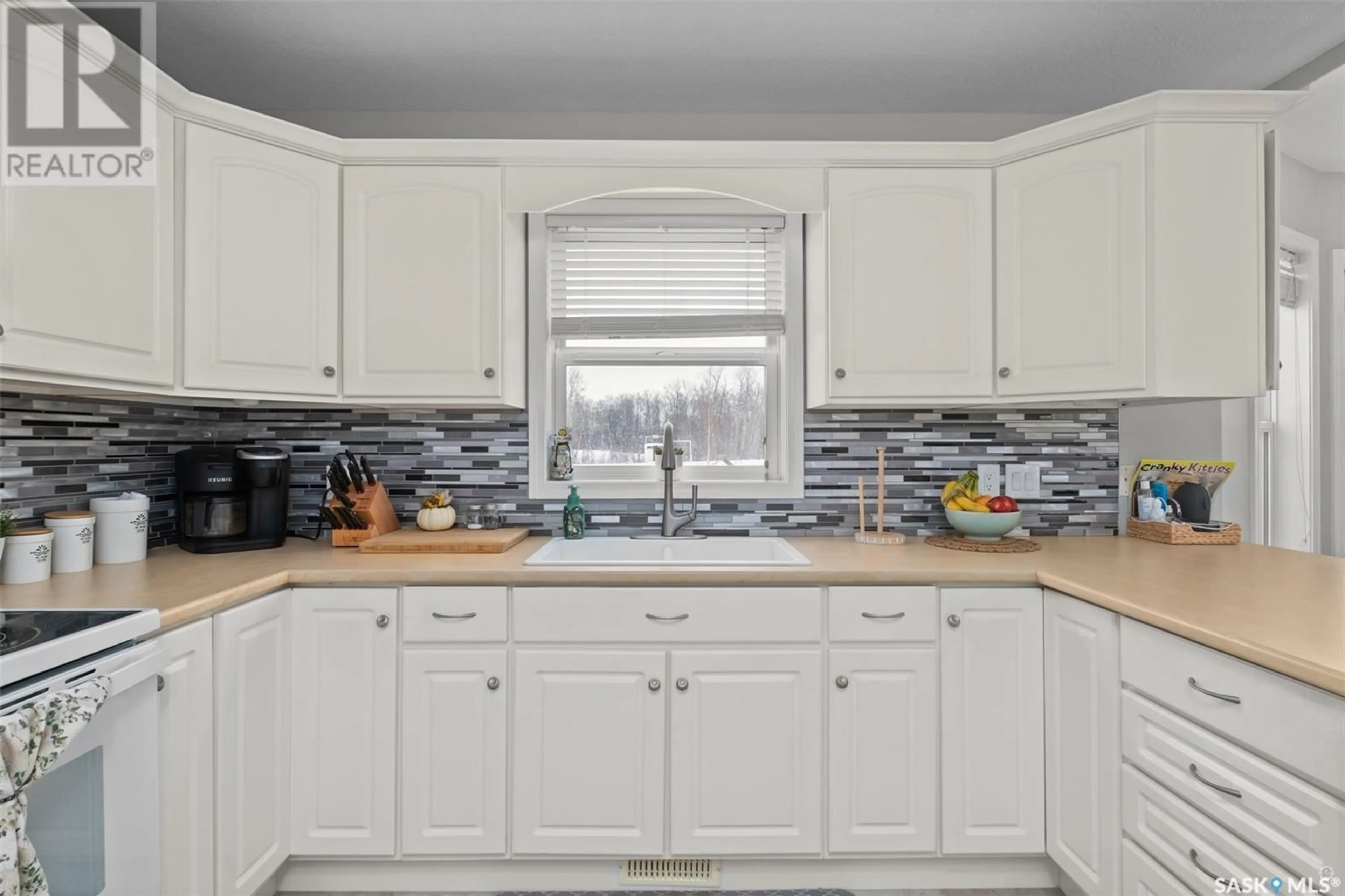 Standard kitchen, ceramic/tile floor for 1006 Silver Willow Road, Prince Albert Rm No. 461 Saskatchewan S6V5P9