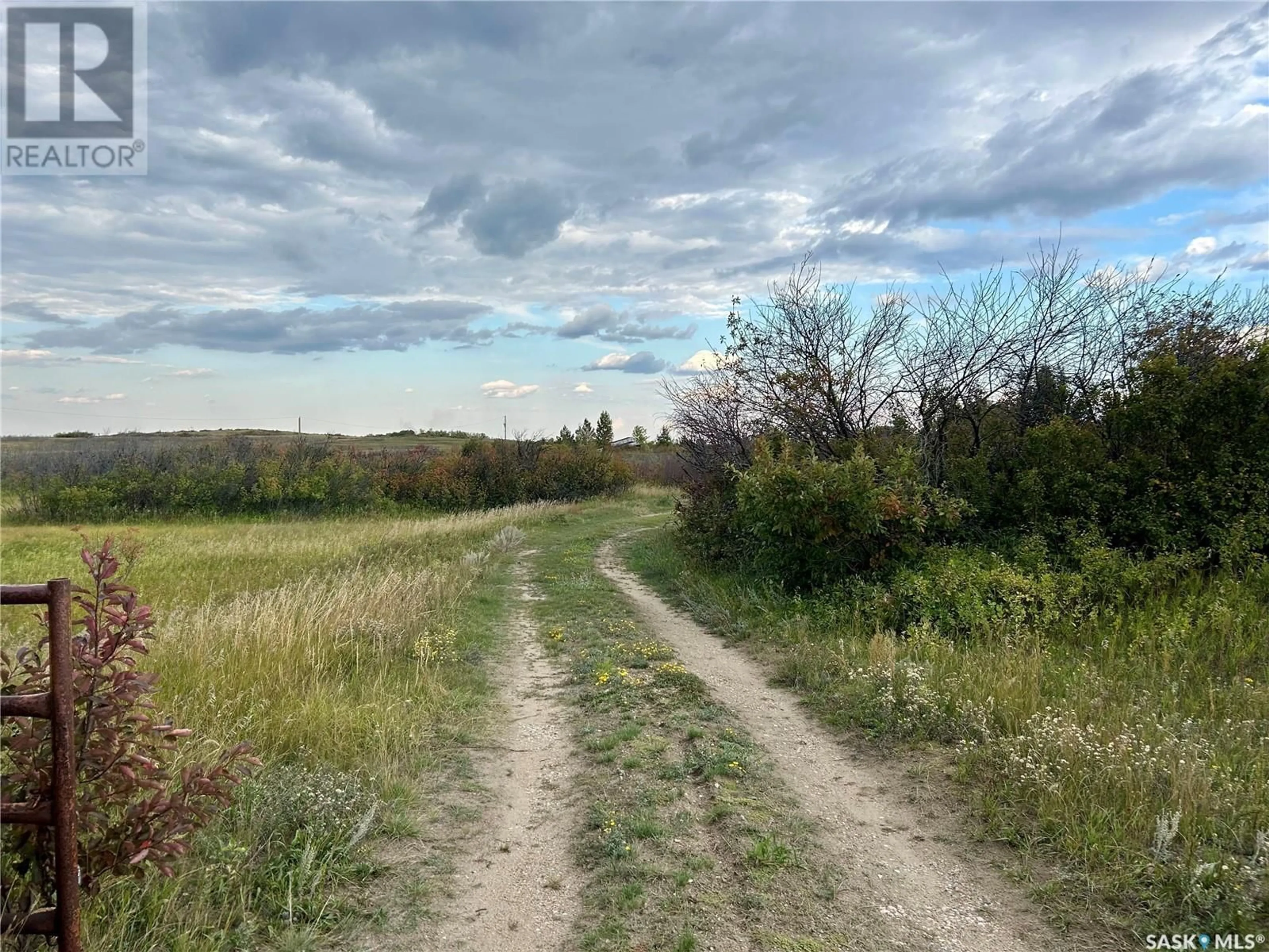 Blurry image for Pike Lake Highway Acreage, Corman Park Rm No. 344 Saskatchewan S7K3J6