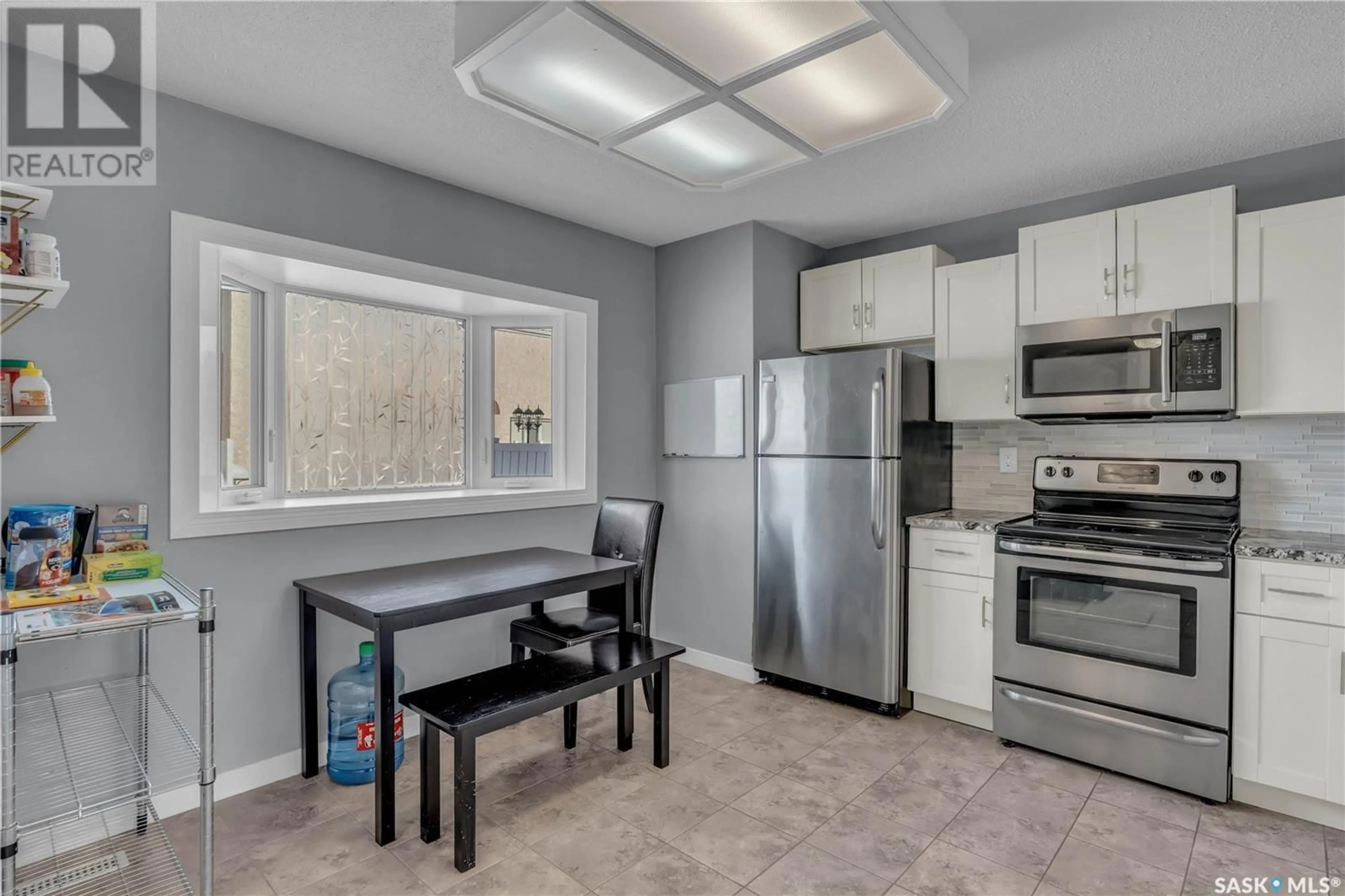 Standard kitchen, unknown for 4758 Queen STREET, Regina Saskatchewan S4S6G7