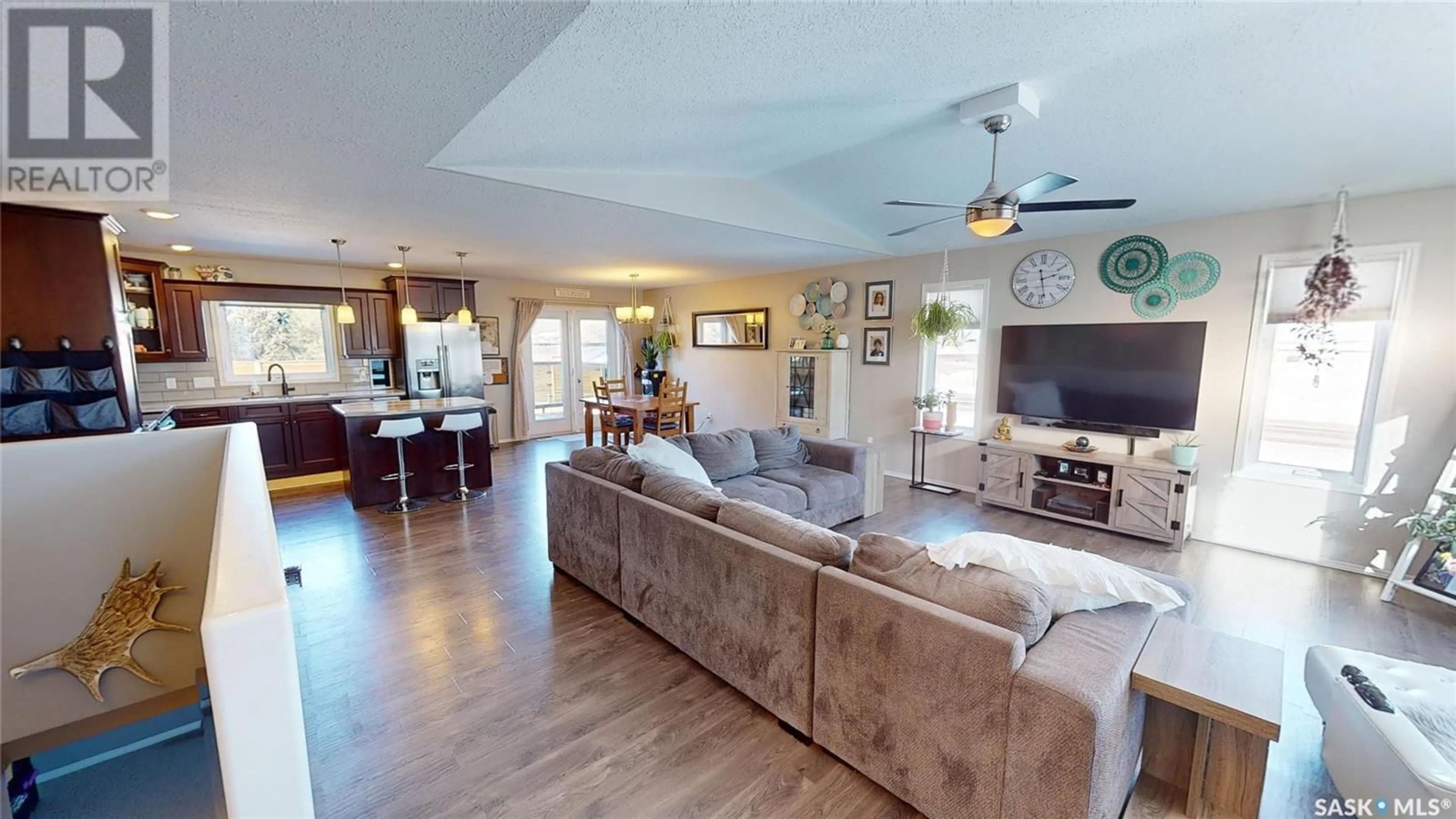 Living room with furniture, unknown for 701 5th AVENUE, Alameda Saskatchewan S0C0A0