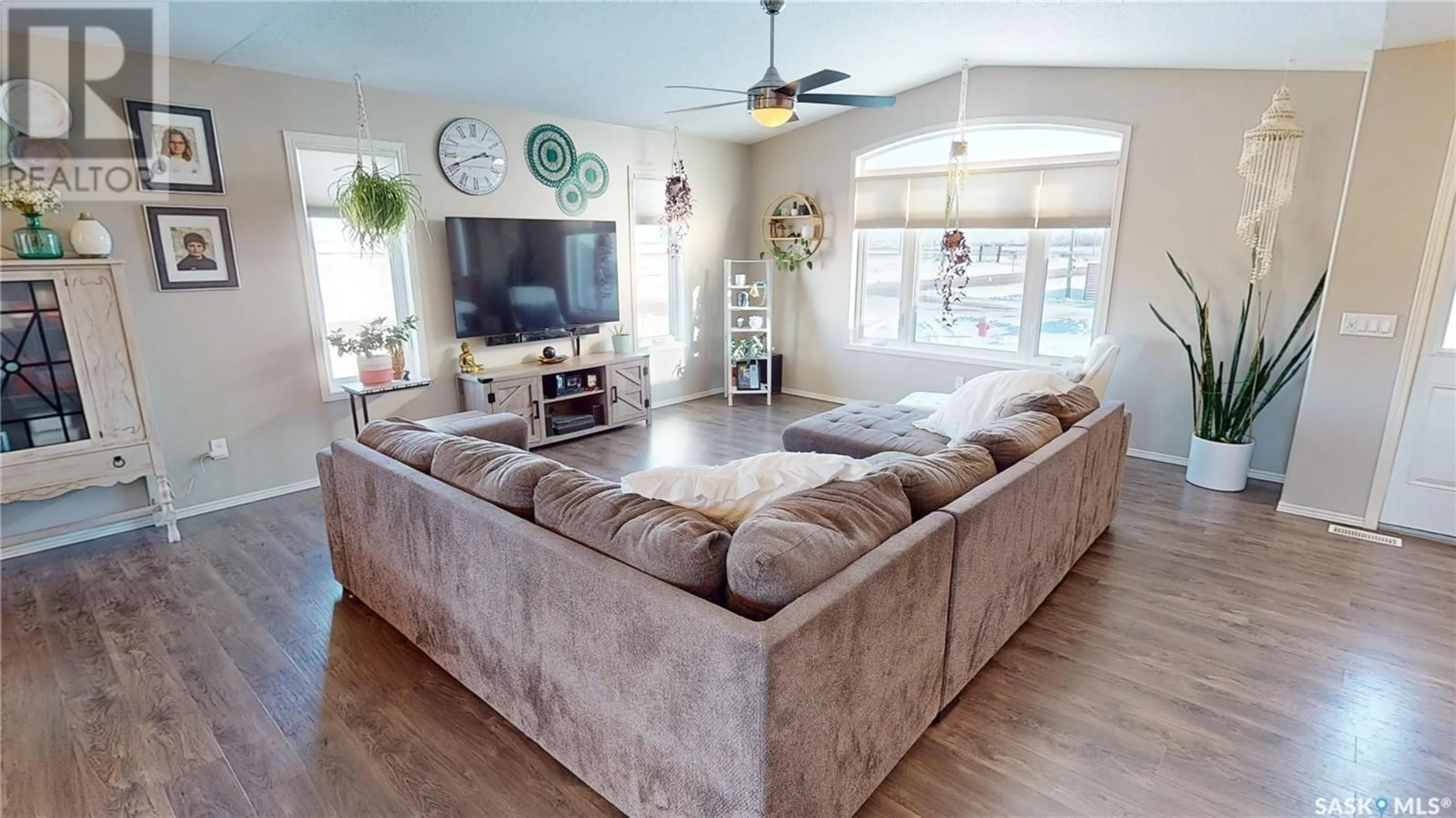 Living room with furniture, unknown for 701 5th AVENUE, Alameda Saskatchewan S0C0A0