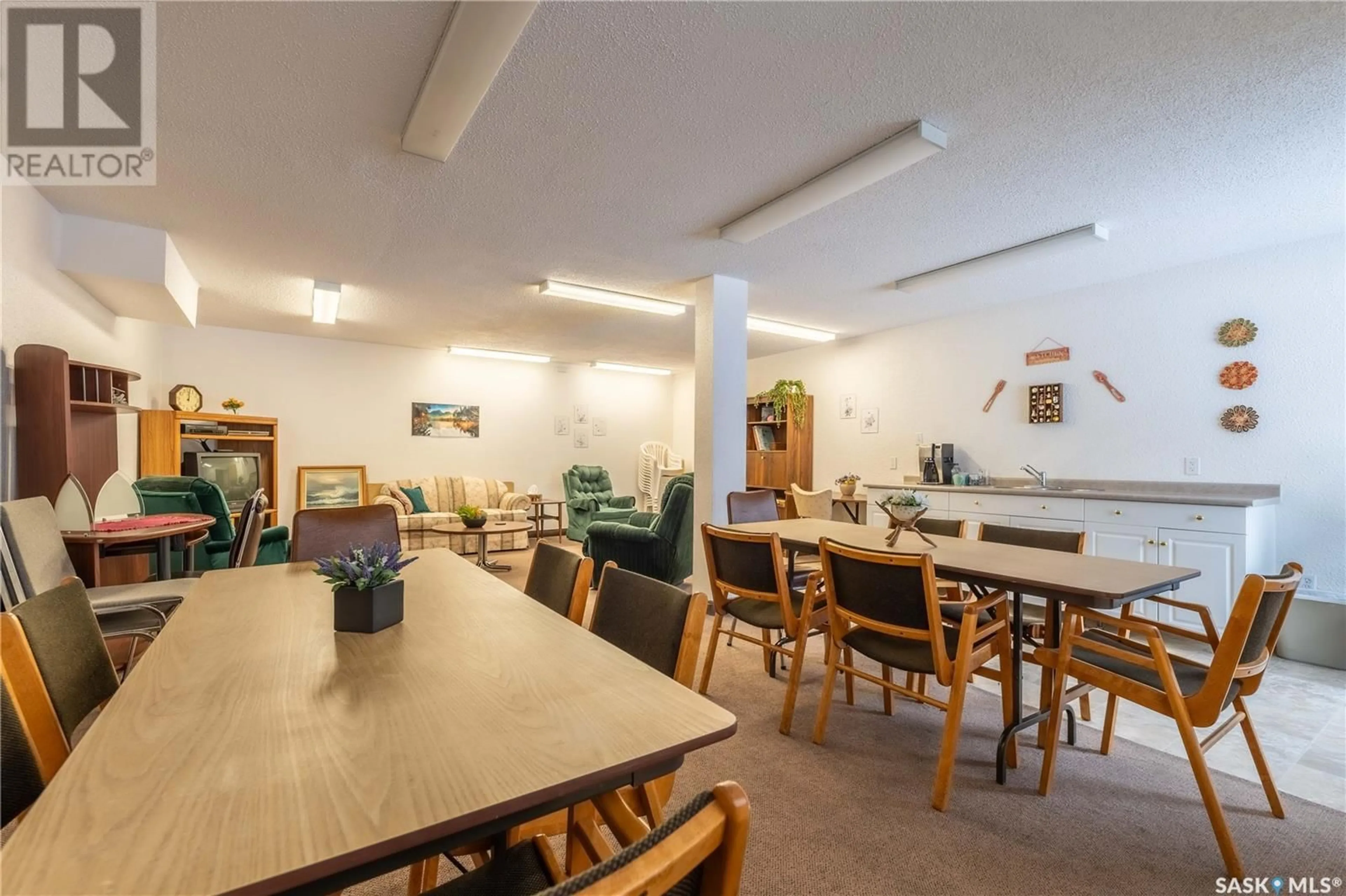 Dining room, unknown for 308 51 Wood Lily DRIVE, Moose Jaw Saskatchewan S6J1H1