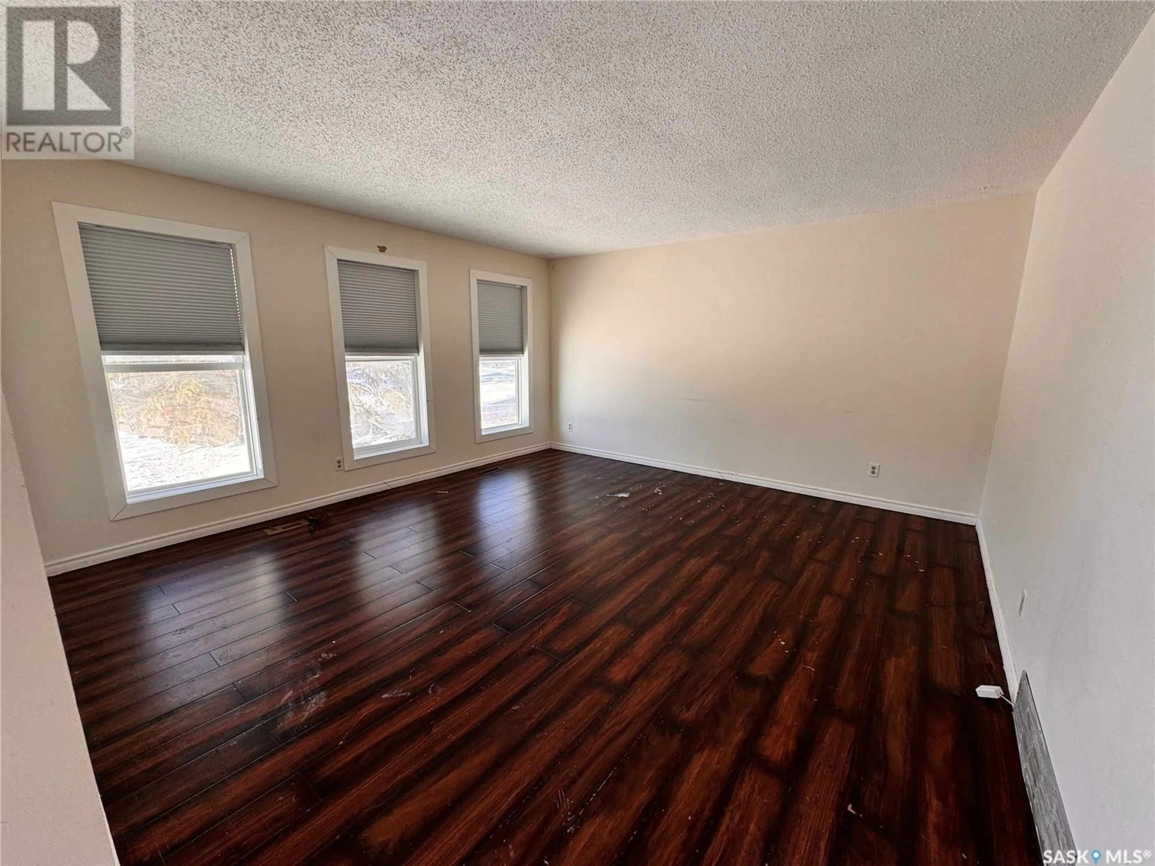 A pic of a room for 74 HATTON CRESCENT, Regina Saskatchewan S4N5K6