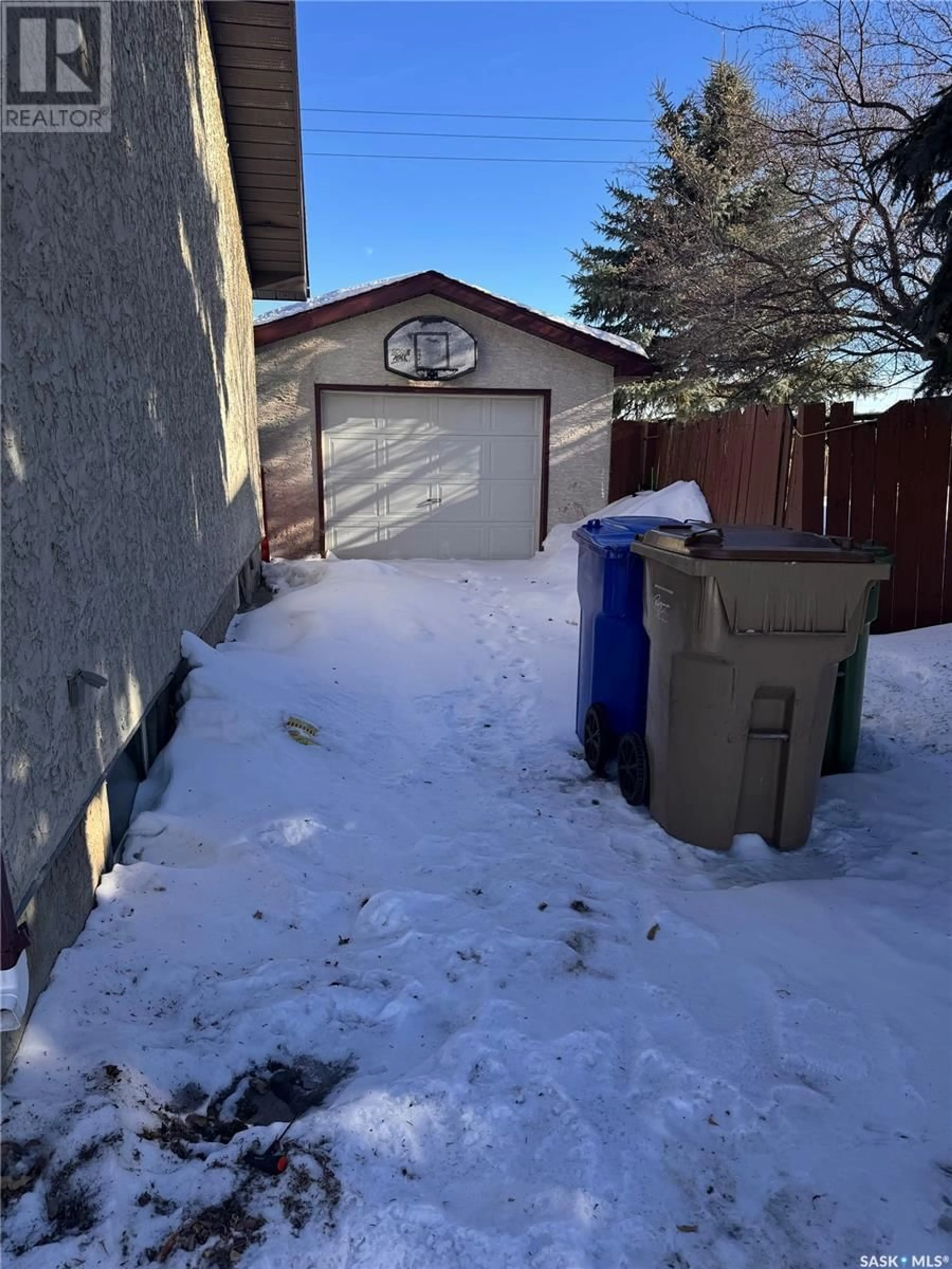 Shed for 74 HATTON CRESCENT, Regina Saskatchewan S4N5K6