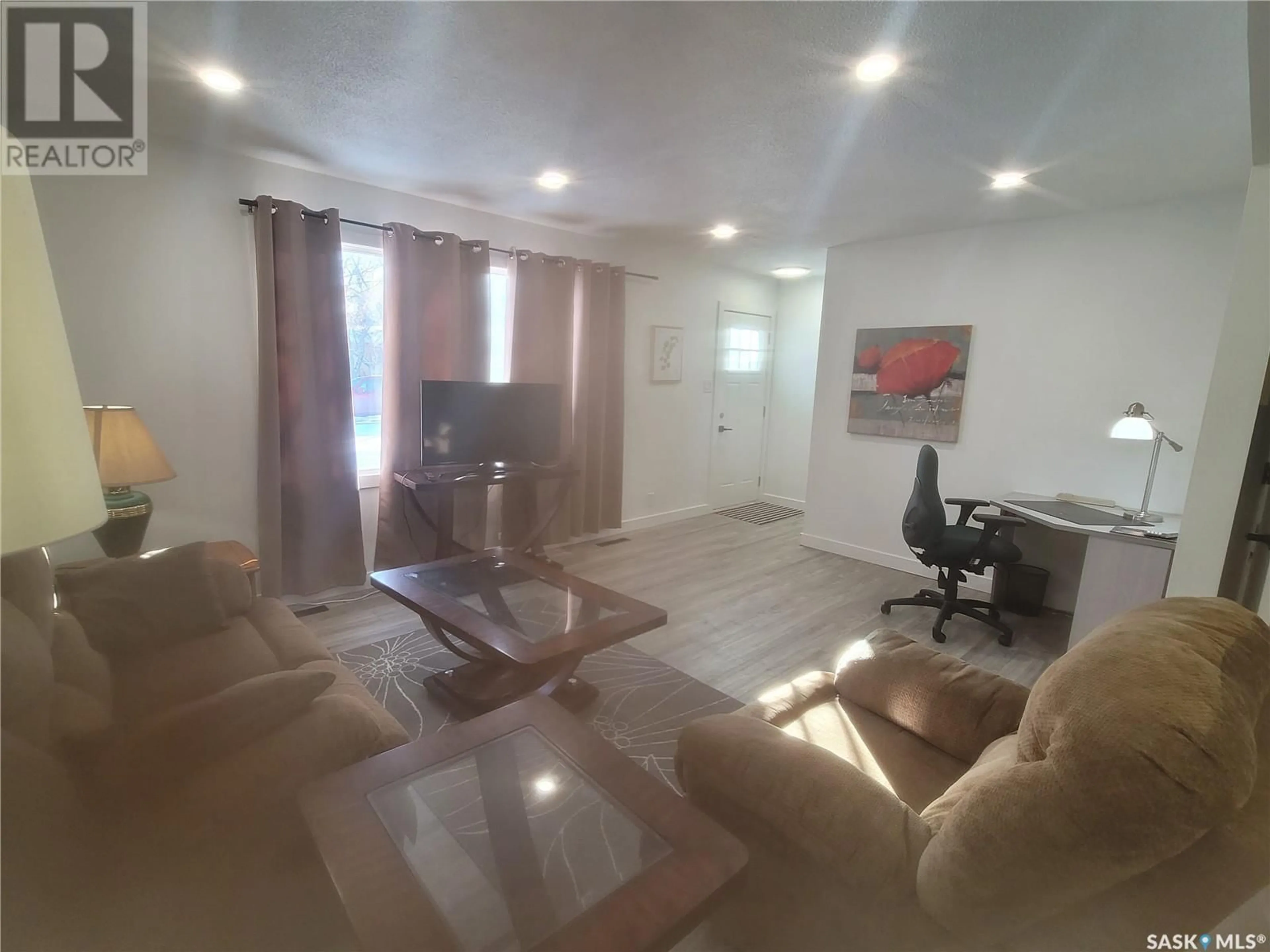 A pic of a room for 440-442 CONNAUGHT STREET, Regina Saskatchewan S4R4W9