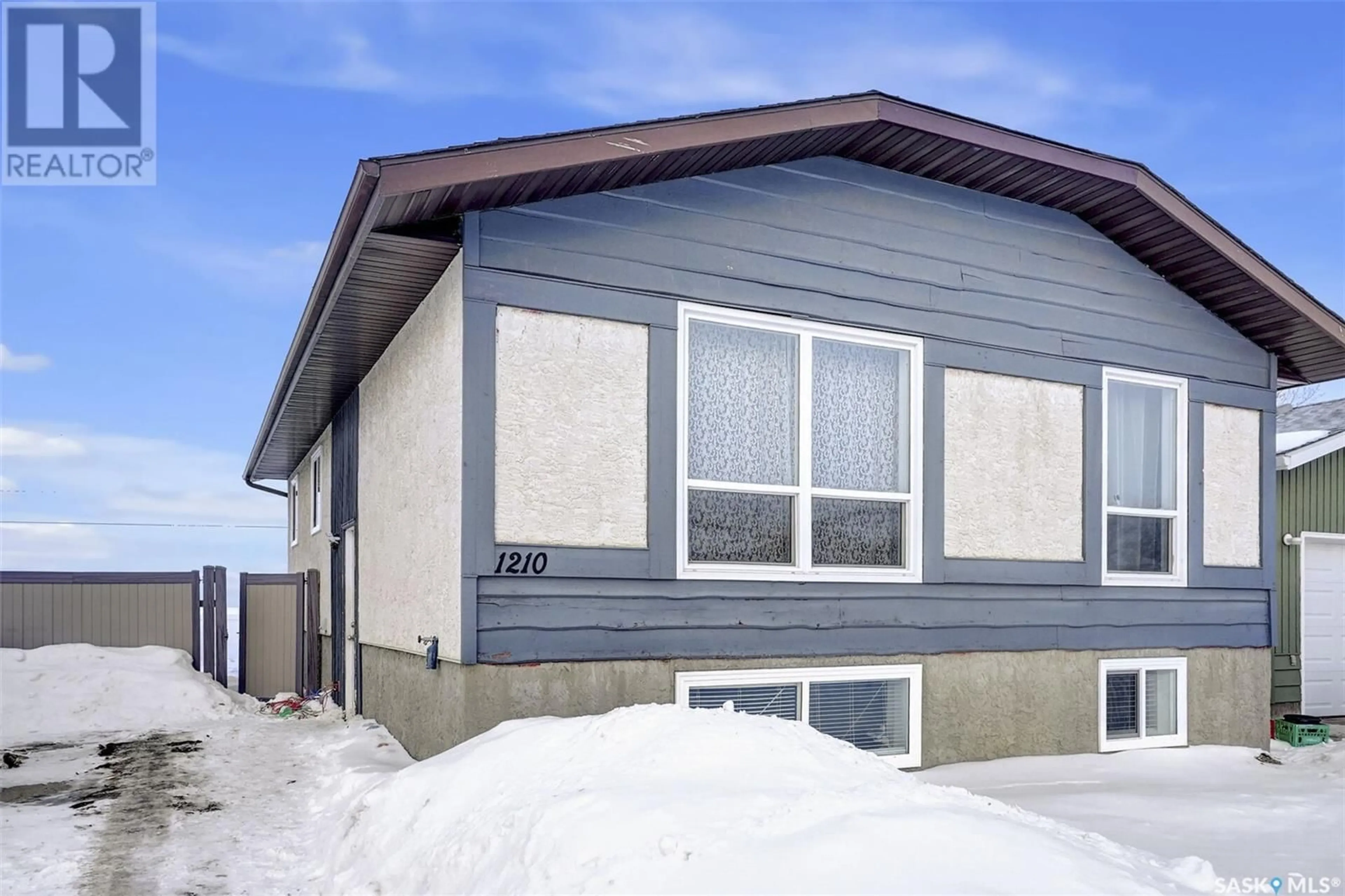 Home with vinyl exterior material, street for 1210 Butterfield CRESCENT, Regina Saskatchewan S4X3X1