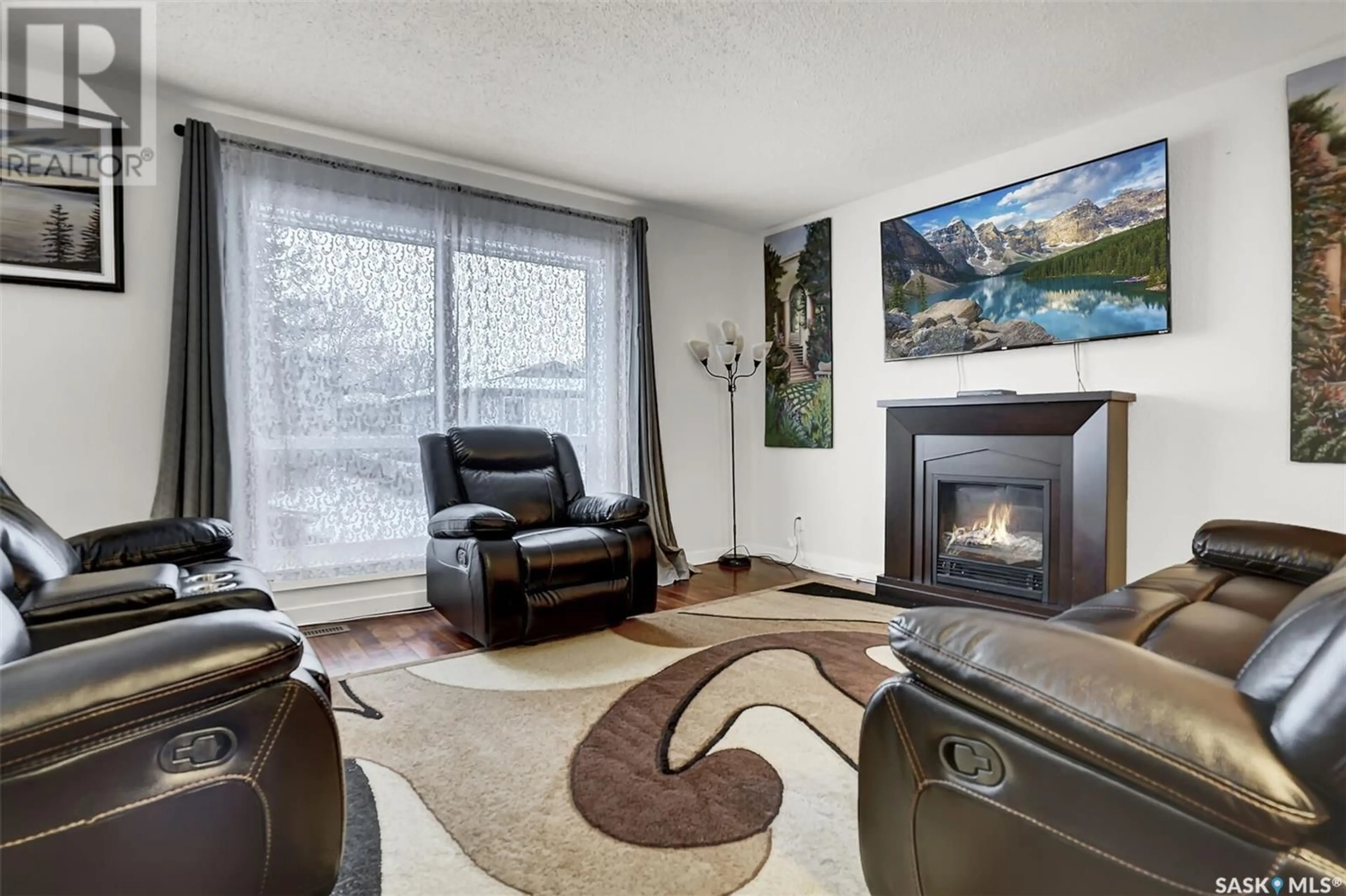 Living room with furniture, unknown for 1210 Butterfield CRESCENT, Regina Saskatchewan S4X3X1