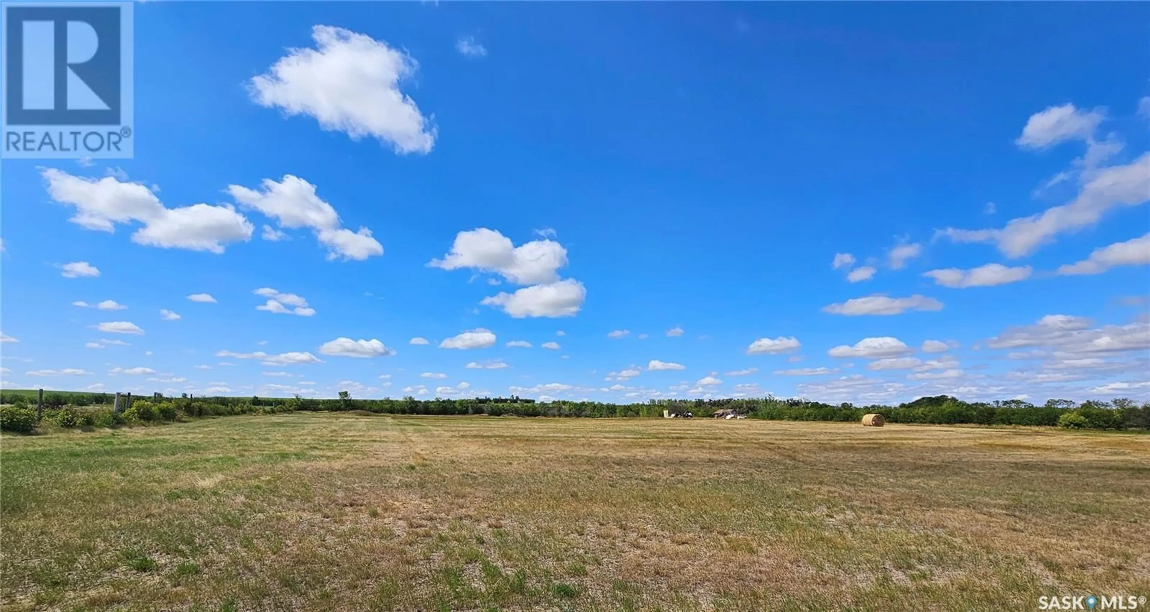 A pic from outside/outdoor area/front of a property/back of a property/a pic from drone, unknown for ACRES, Miry Creek Rm No. 229 Saskatchewan S0N0A0