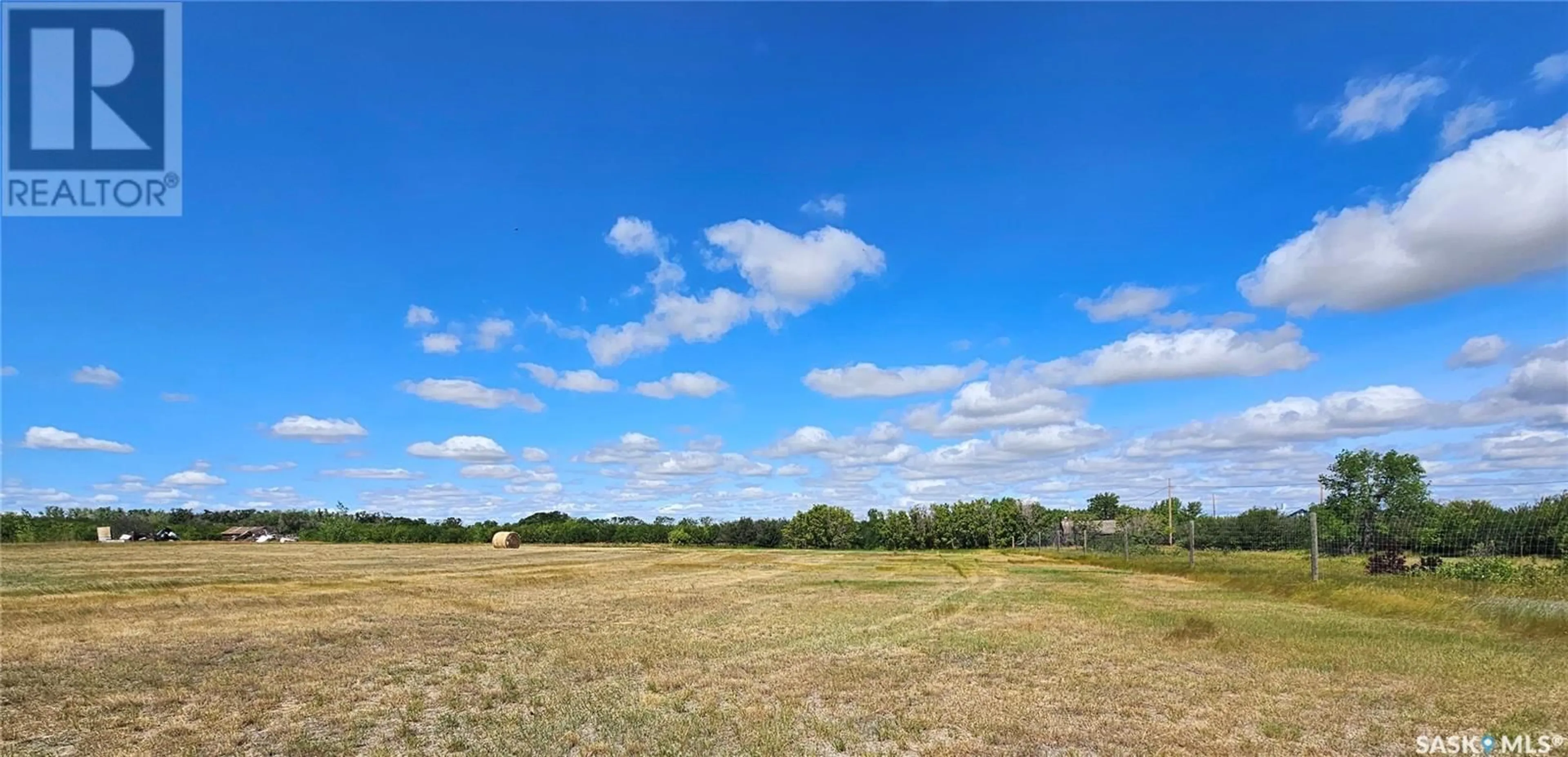 A pic from outside/outdoor area/front of a property/back of a property/a pic from drone, unknown for ACRES, Miry Creek Rm No. 229 Saskatchewan S0N0A0