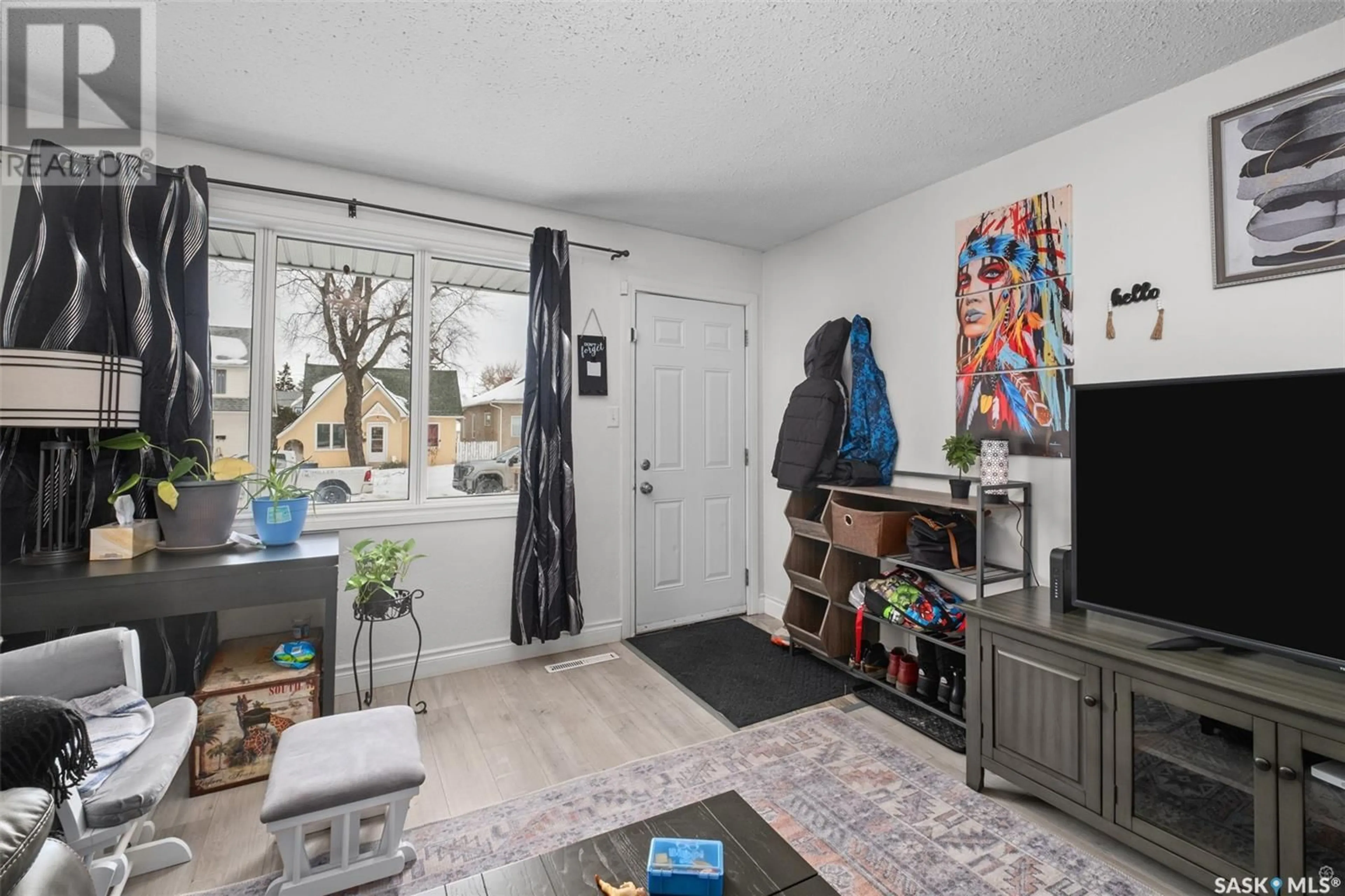 Indoor entryway for 155 11th STREET E, Prince Albert Saskatchewan S6V1A2