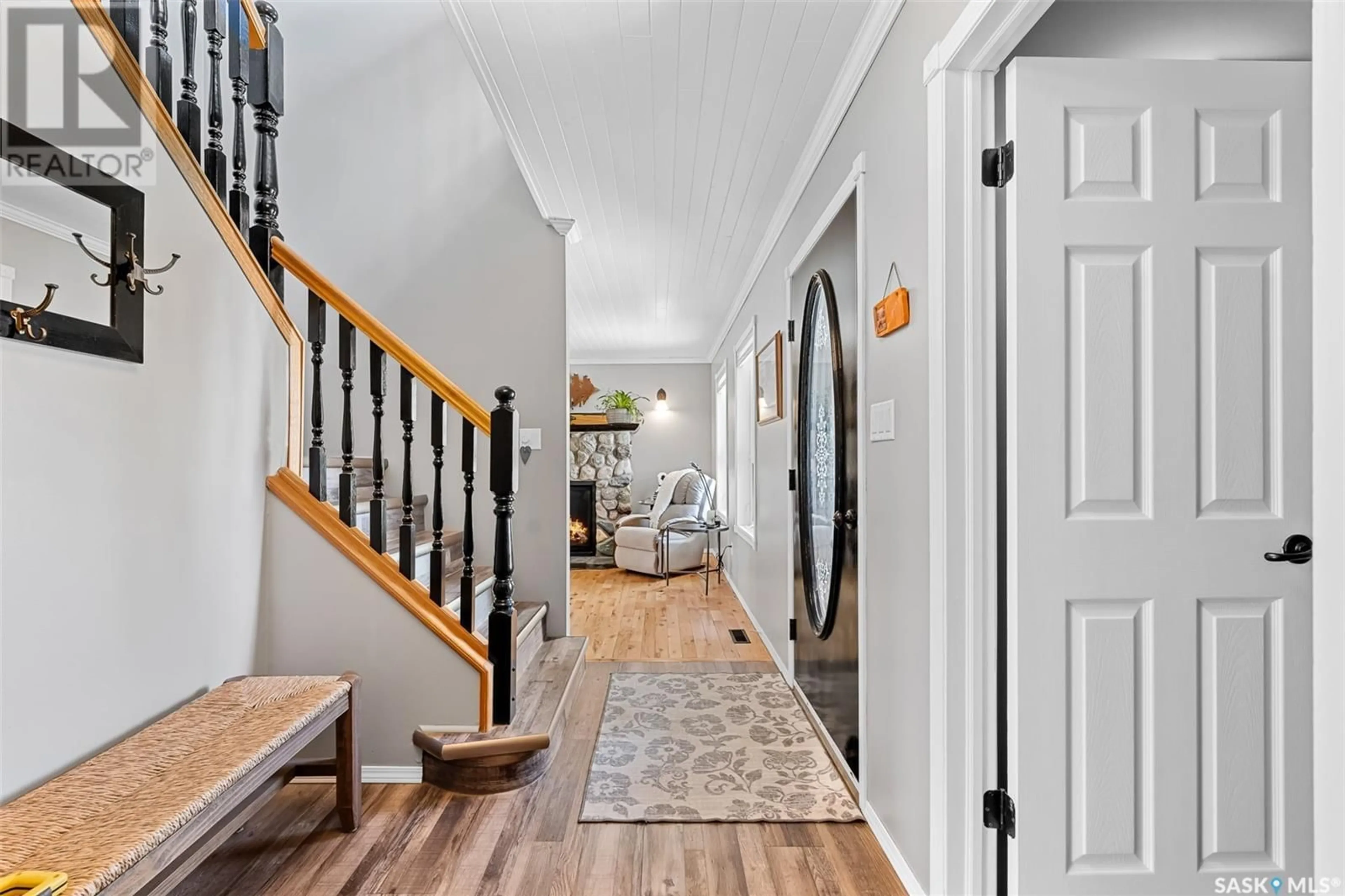 Indoor entryway for 161 VEILLARD/SARGENT ACREAGE, Moose Jaw Rm No. 161 Saskatchewan S0H0N0
