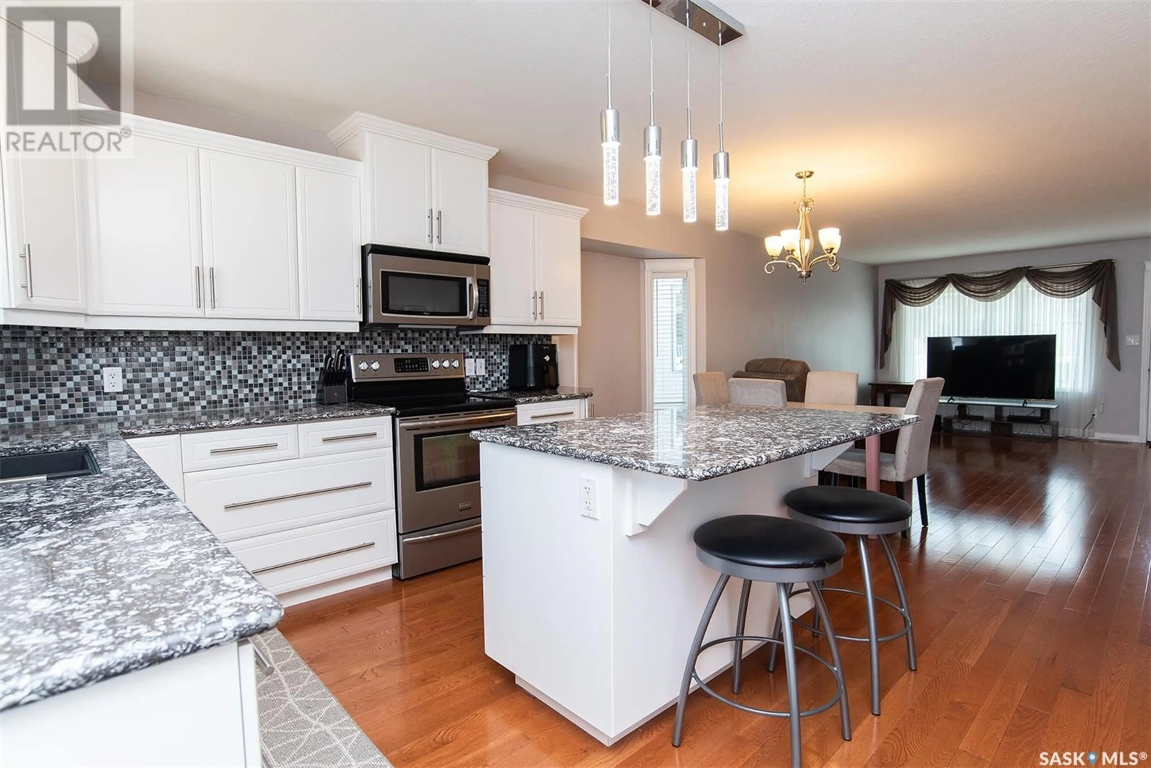 Open concept kitchen, unknown for 5 402 Tesky CRESCENT, Wynyard Saskatchewan S0A4T0