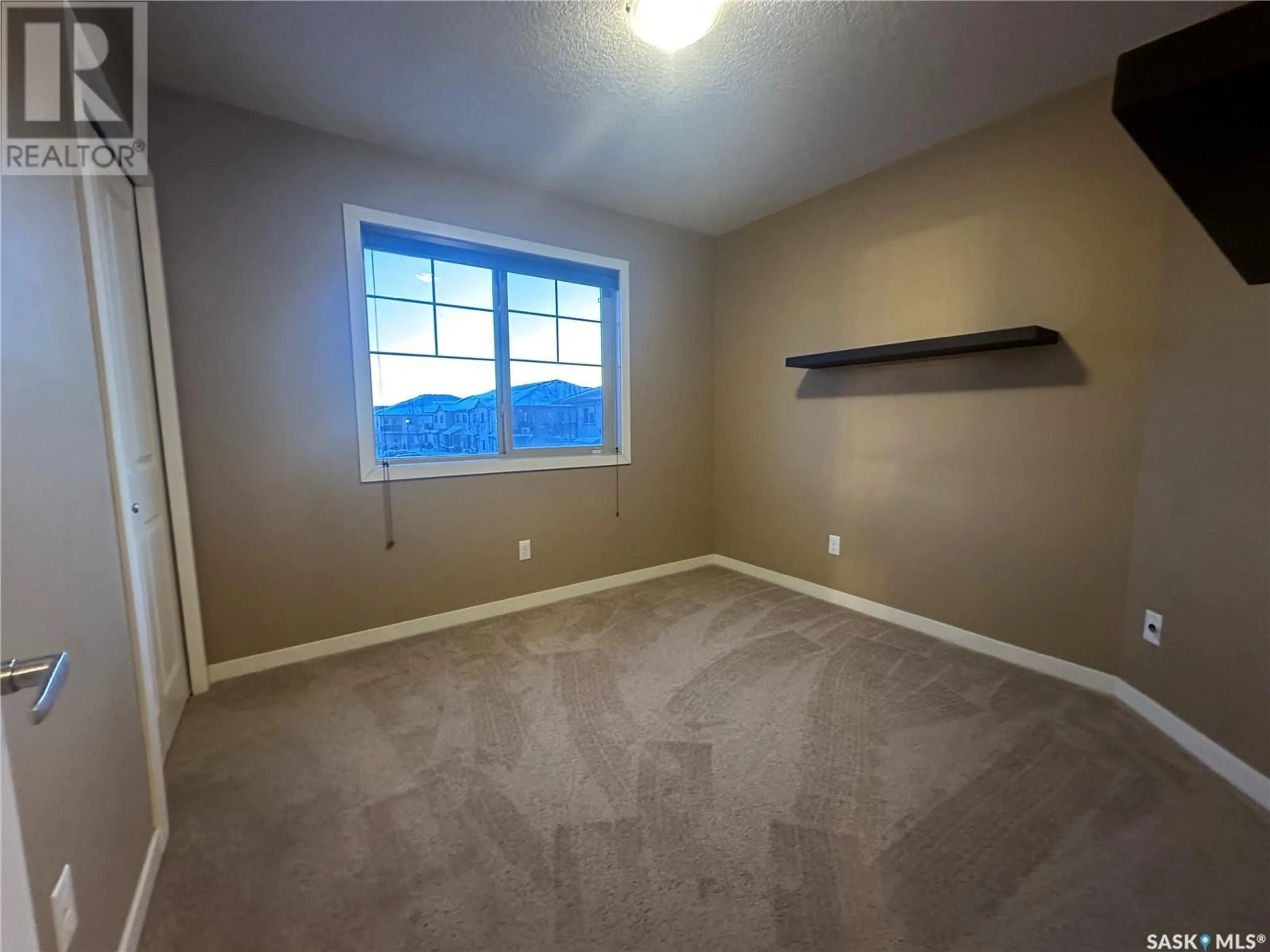 A pic of a room for 90 5529 Blake CRESCENT, Regina Saskatchewan S4X0J1