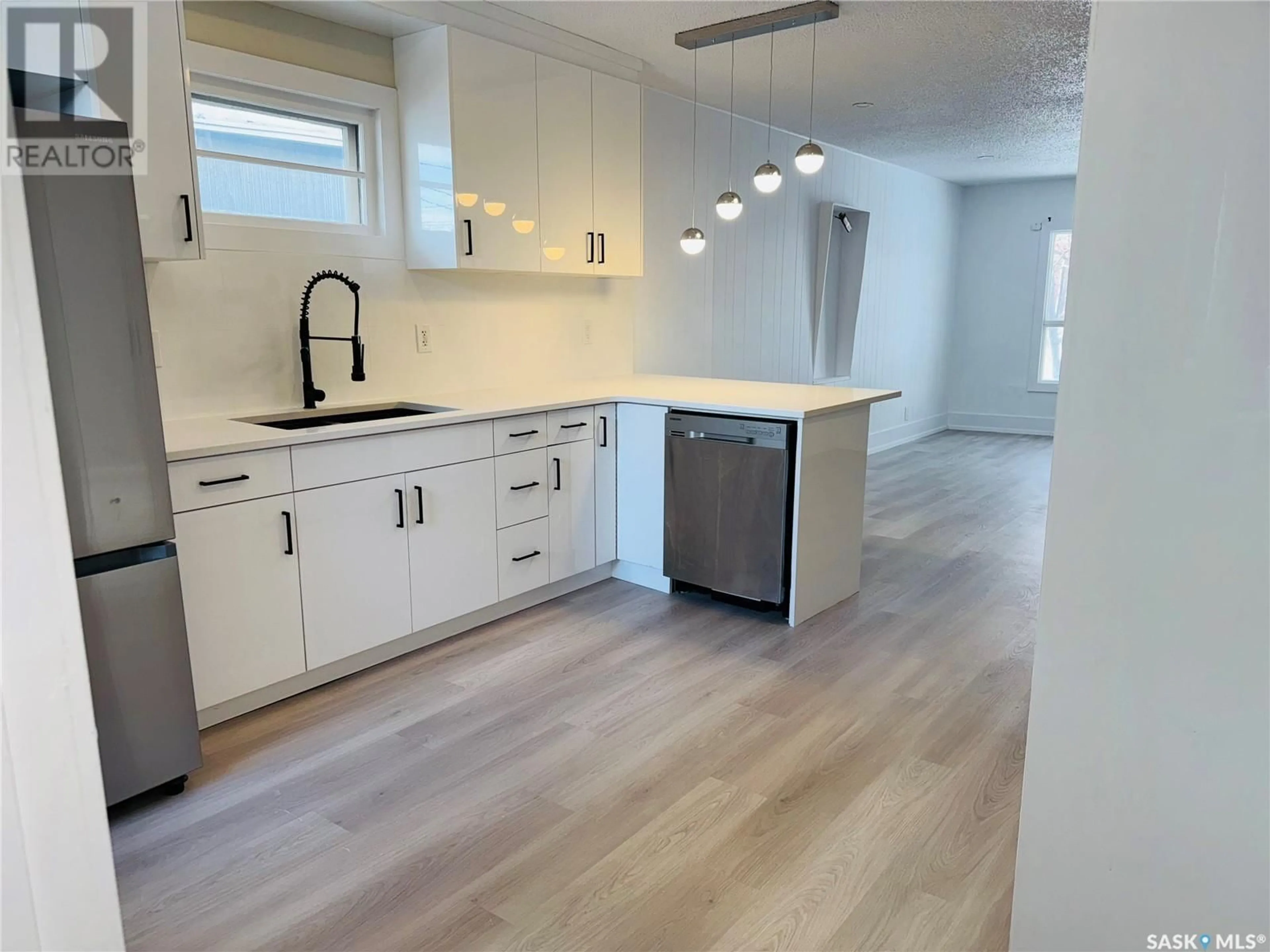 Open concept kitchen, unknown for 841 PRINCESS STREET, Regina Saskatchewan S4T3Y1