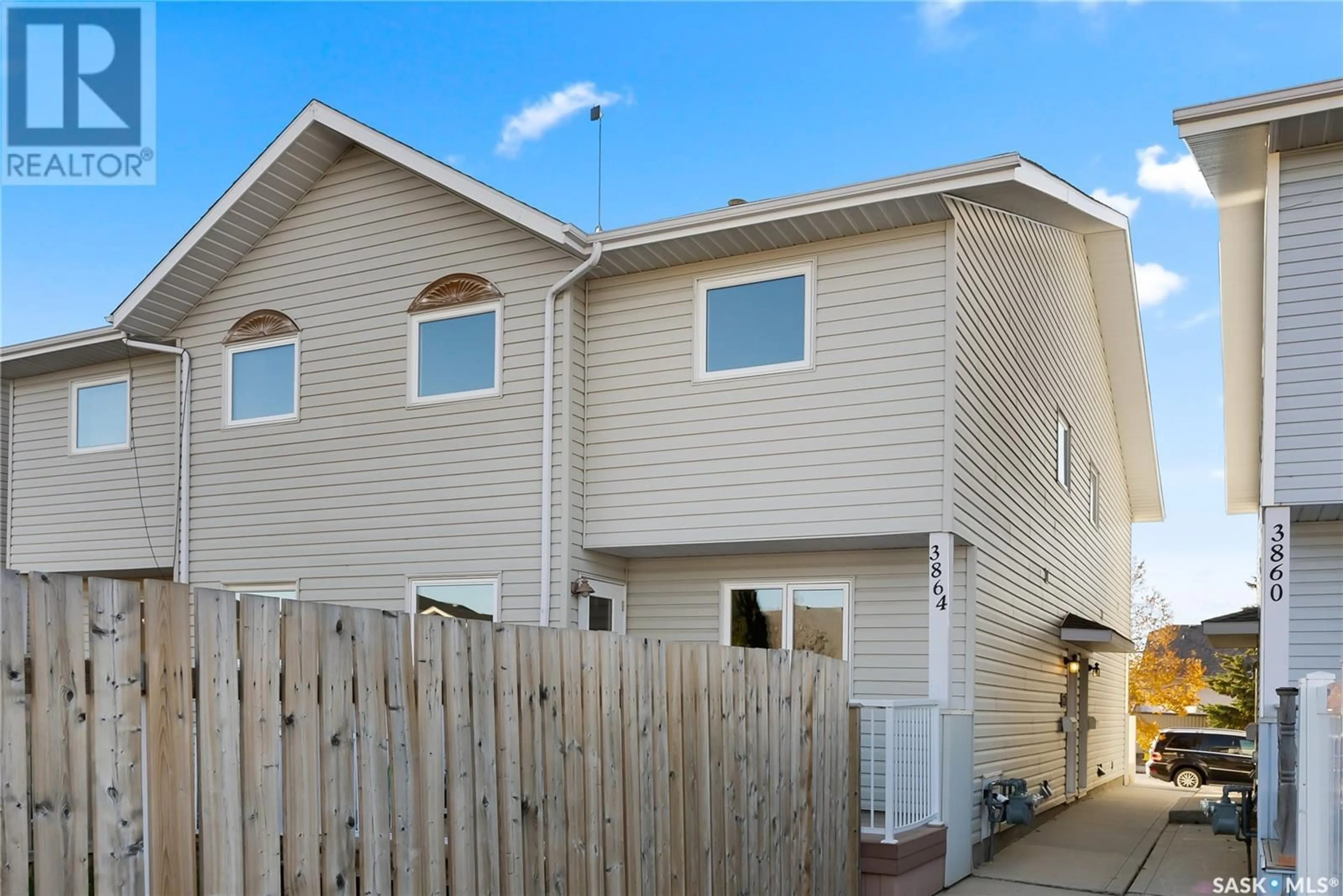 Home with vinyl exterior material, street for 3864 7th AVENUE E, Regina Saskatchewan S4N7L9