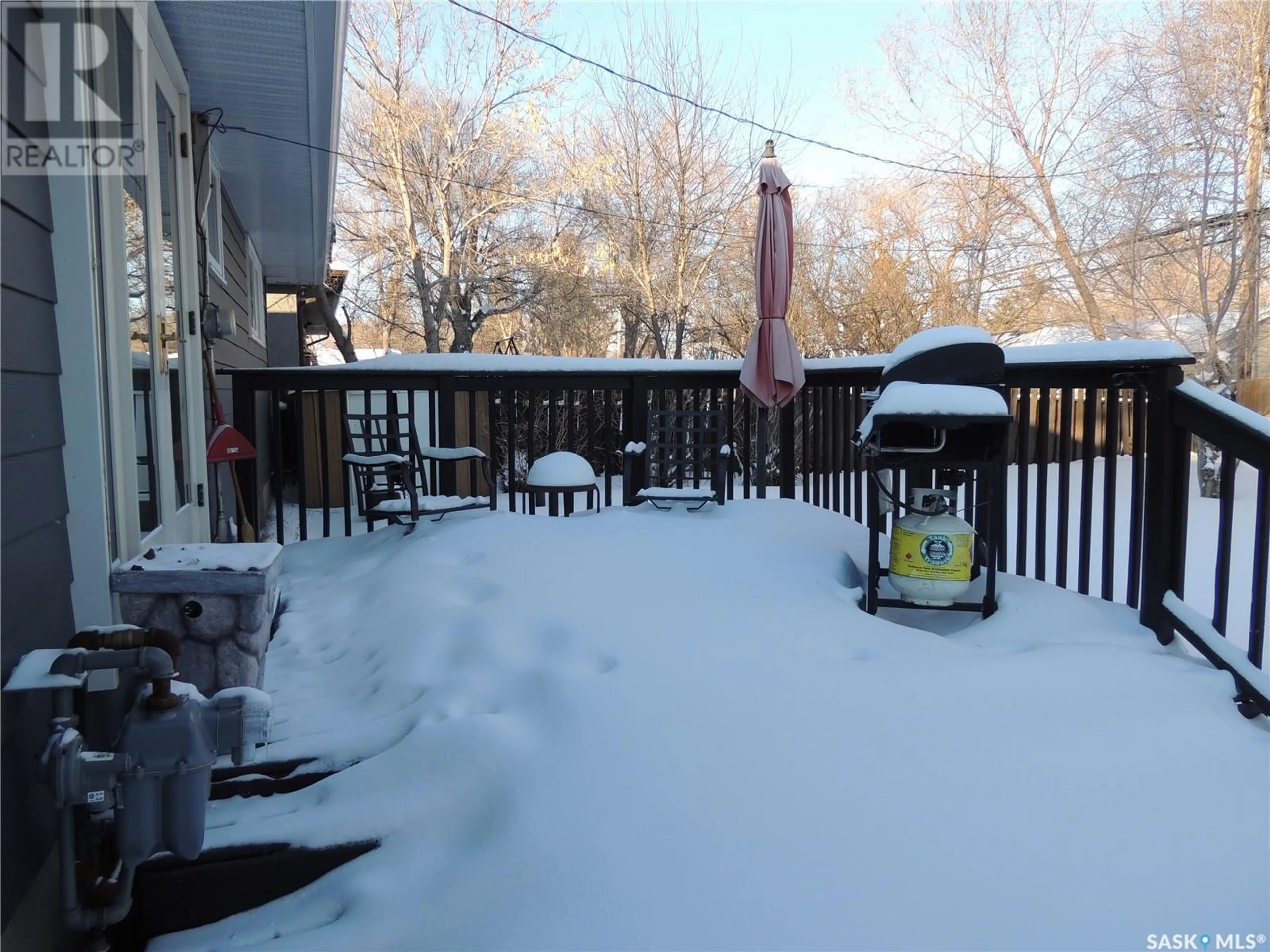 Patio, street for 1902 DYER ROAD, Estevan Saskatchewan S4A1Z5