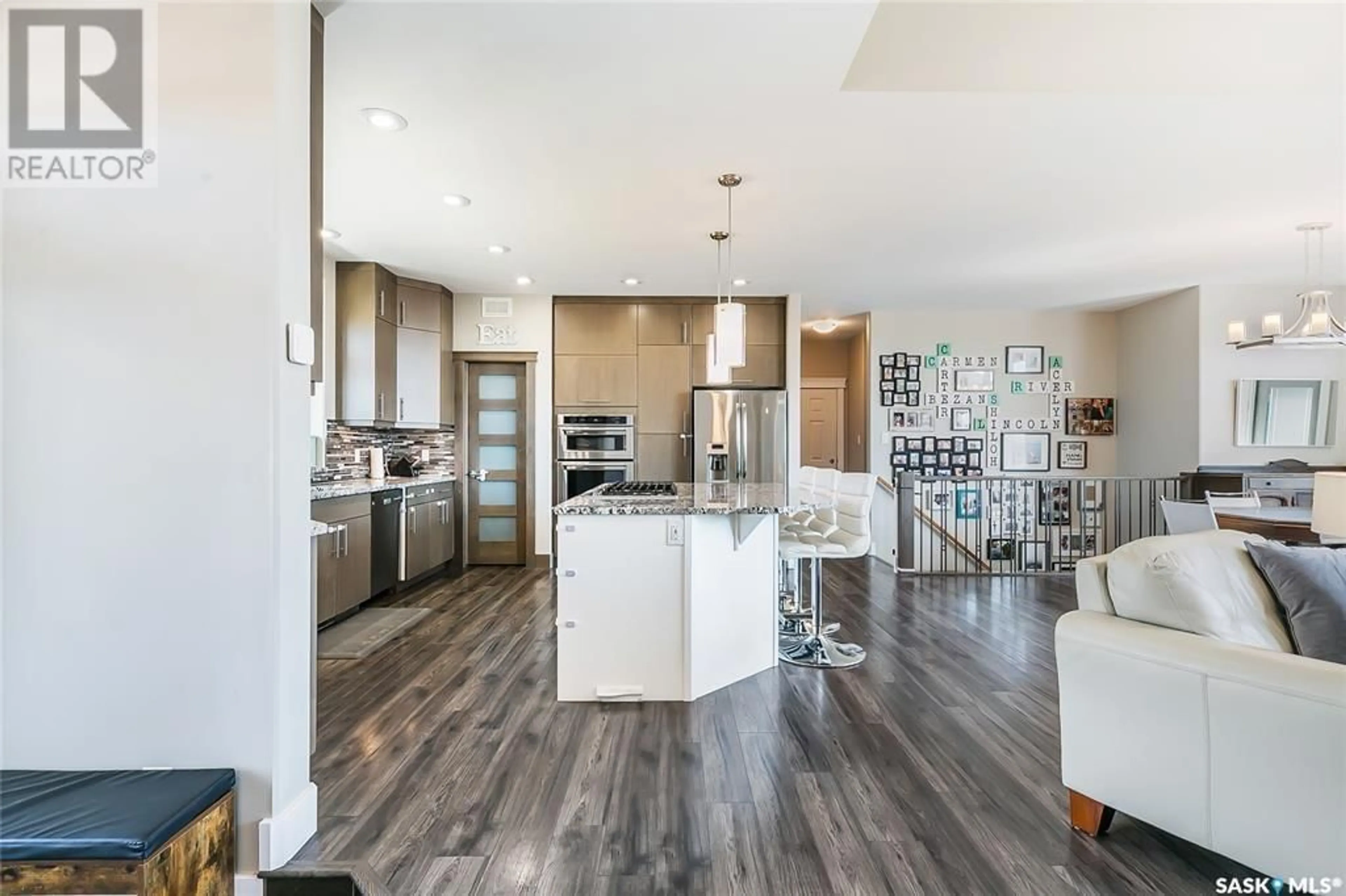 Open concept kitchen, unknown for 545 Tennyson AVENUE, Southey Saskatchewan S0G4P0