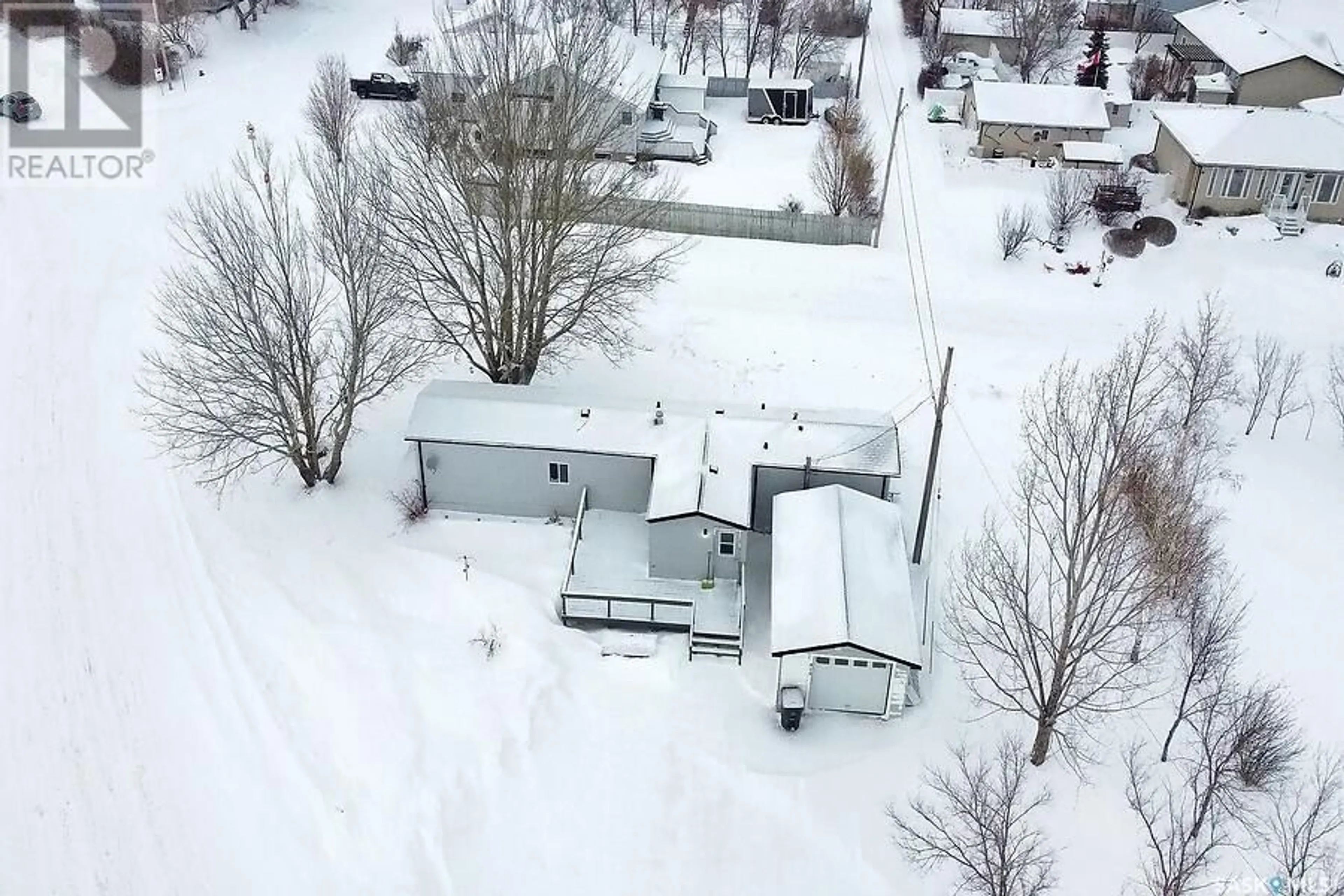 A pic from outside/outdoor area/front of a property/back of a property/a pic from drone, street for 819 Railway AVENUE S, Bethune Saskatchewan S0G0H0