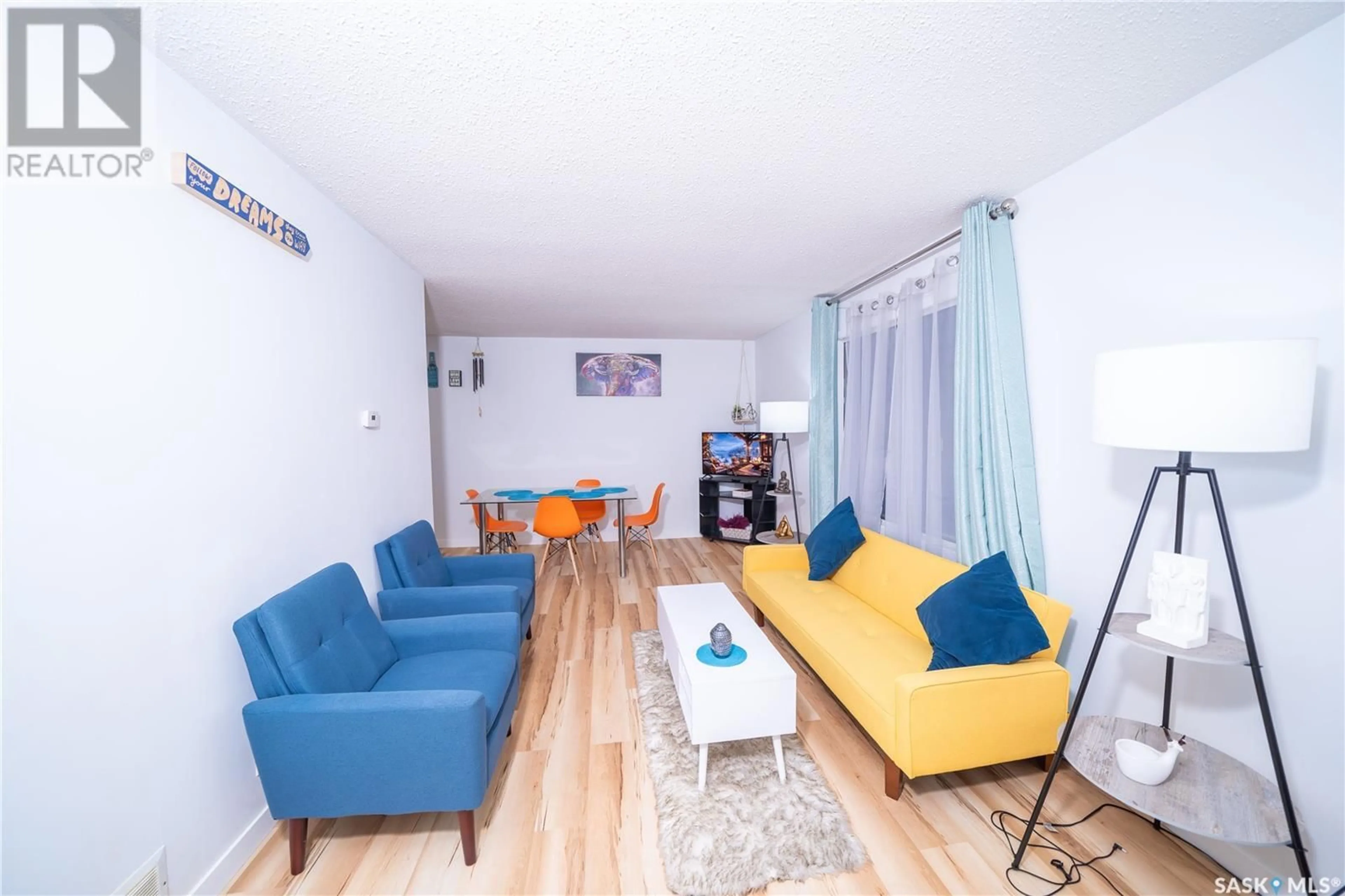 Living room with furniture, unknown for 3942 Castle ROAD, Regina Saskatchewan S4S6A4