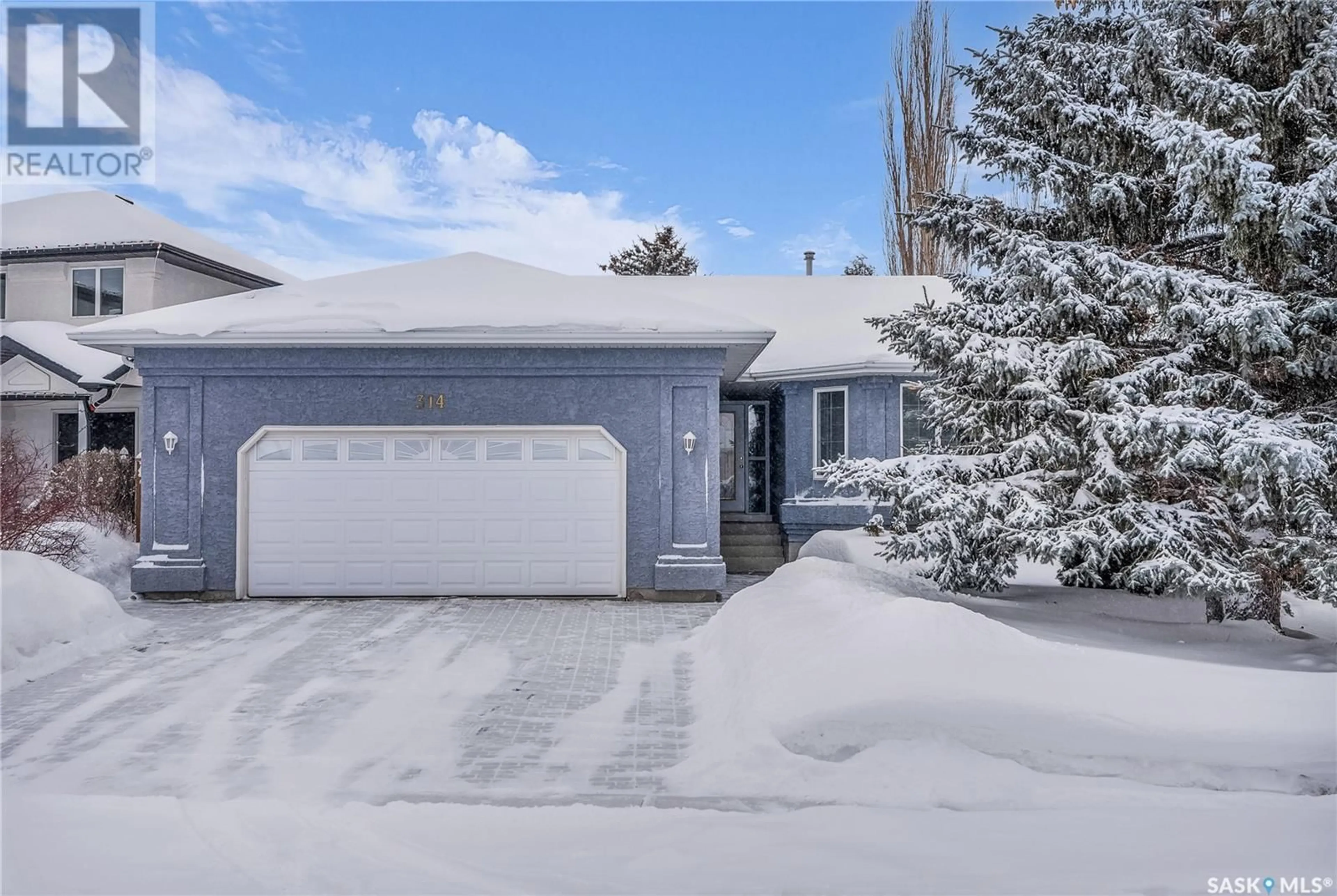 Home with vinyl exterior material, street for 314 Blackshire CRESCENT, Saskatoon Saskatchewan S7V1B3