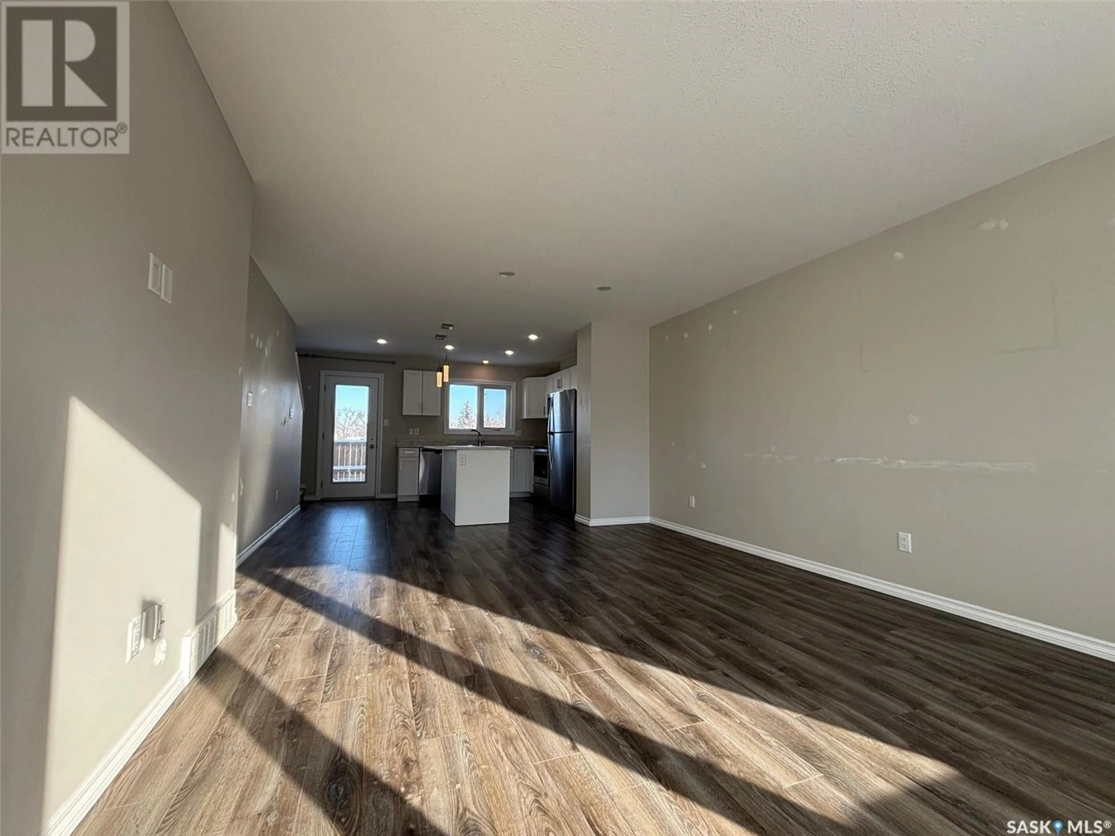 A pic of a room for 114 1920 7th AVENUE E, Regina Saskatchewan S4N4N8