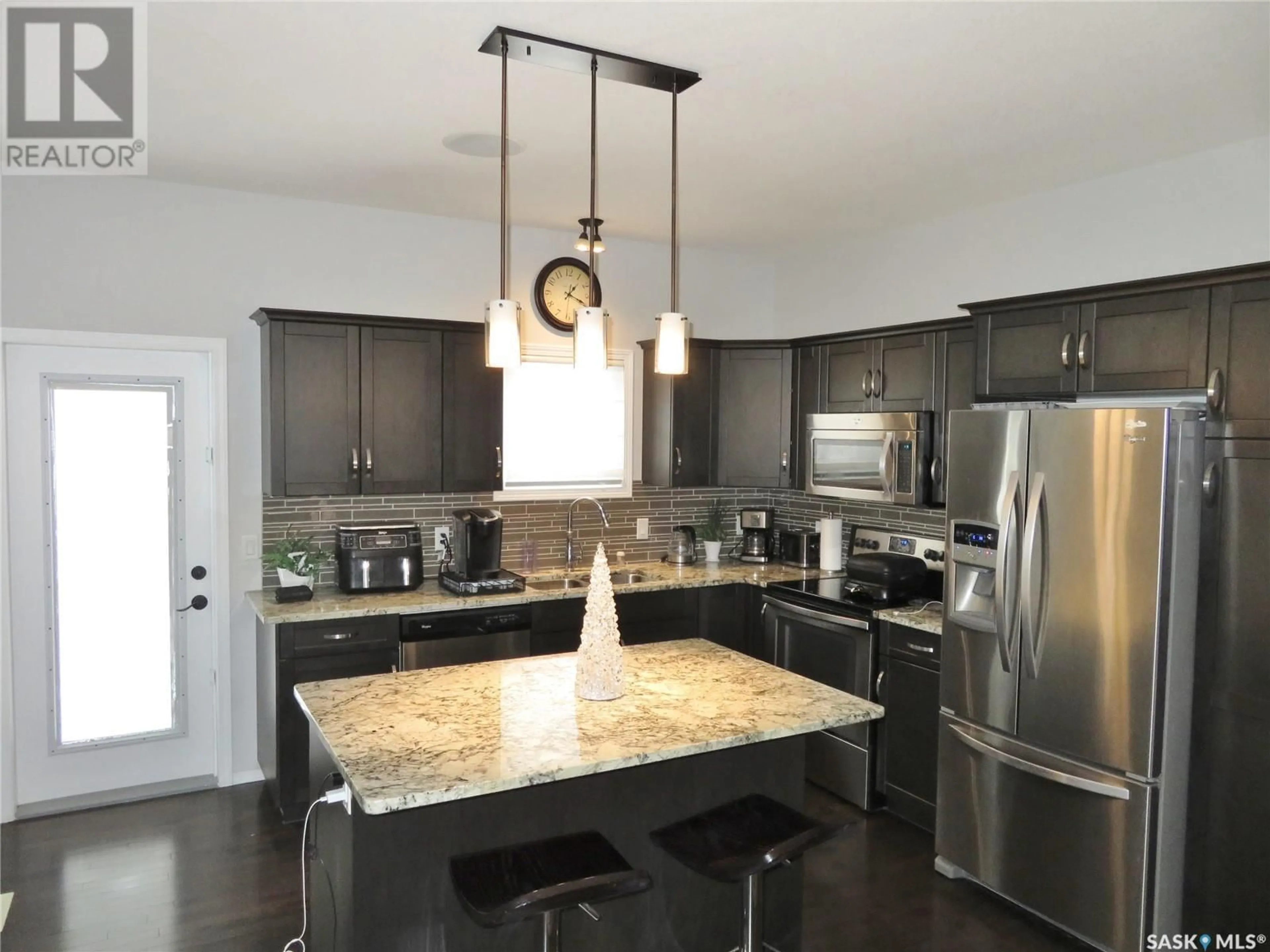 Open concept kitchen, unknown for 103 Pringle CRESCENT, Saskatoon Saskatchewan S7T0S3