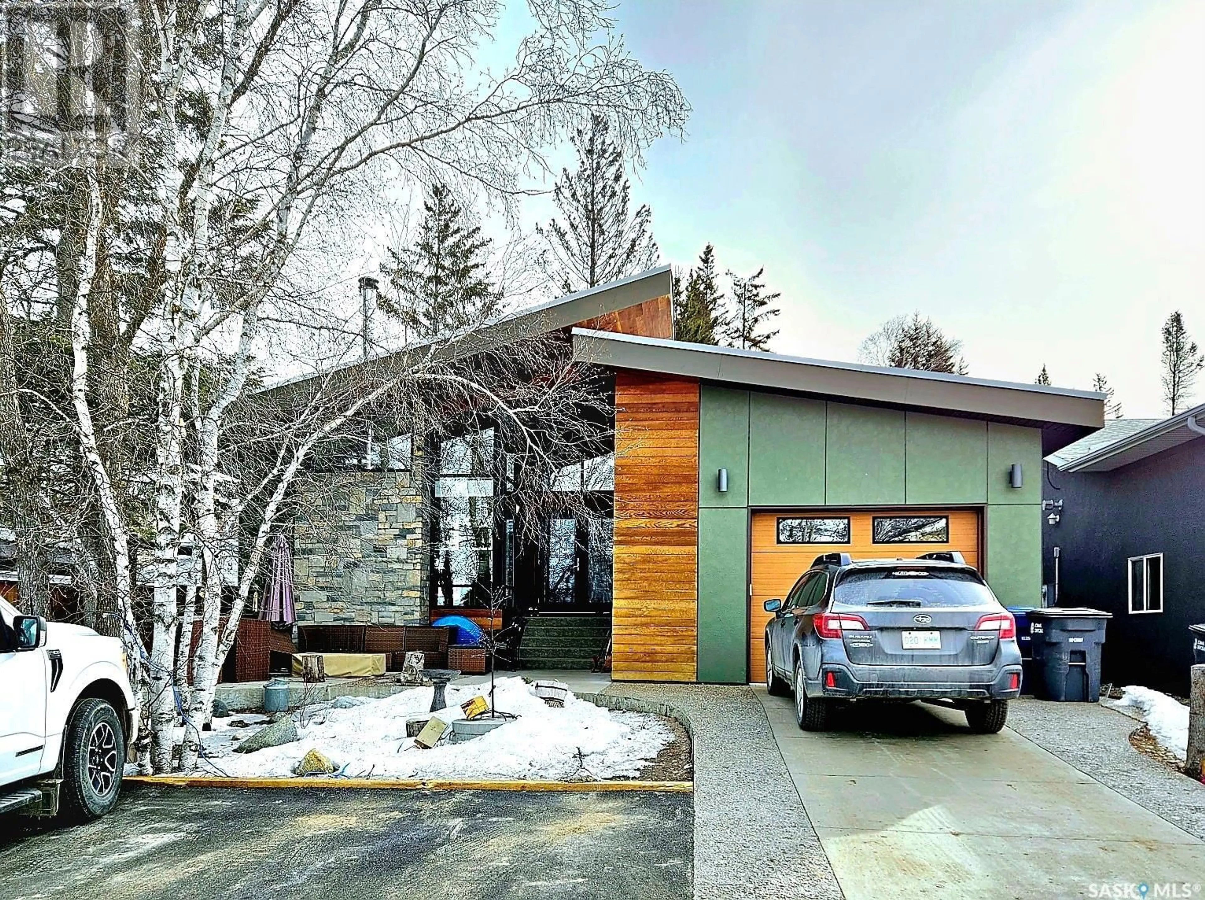 Indoor garage for 14 Cocapa AVENUE, Kenosee Lake Saskatchewan S0C0S0