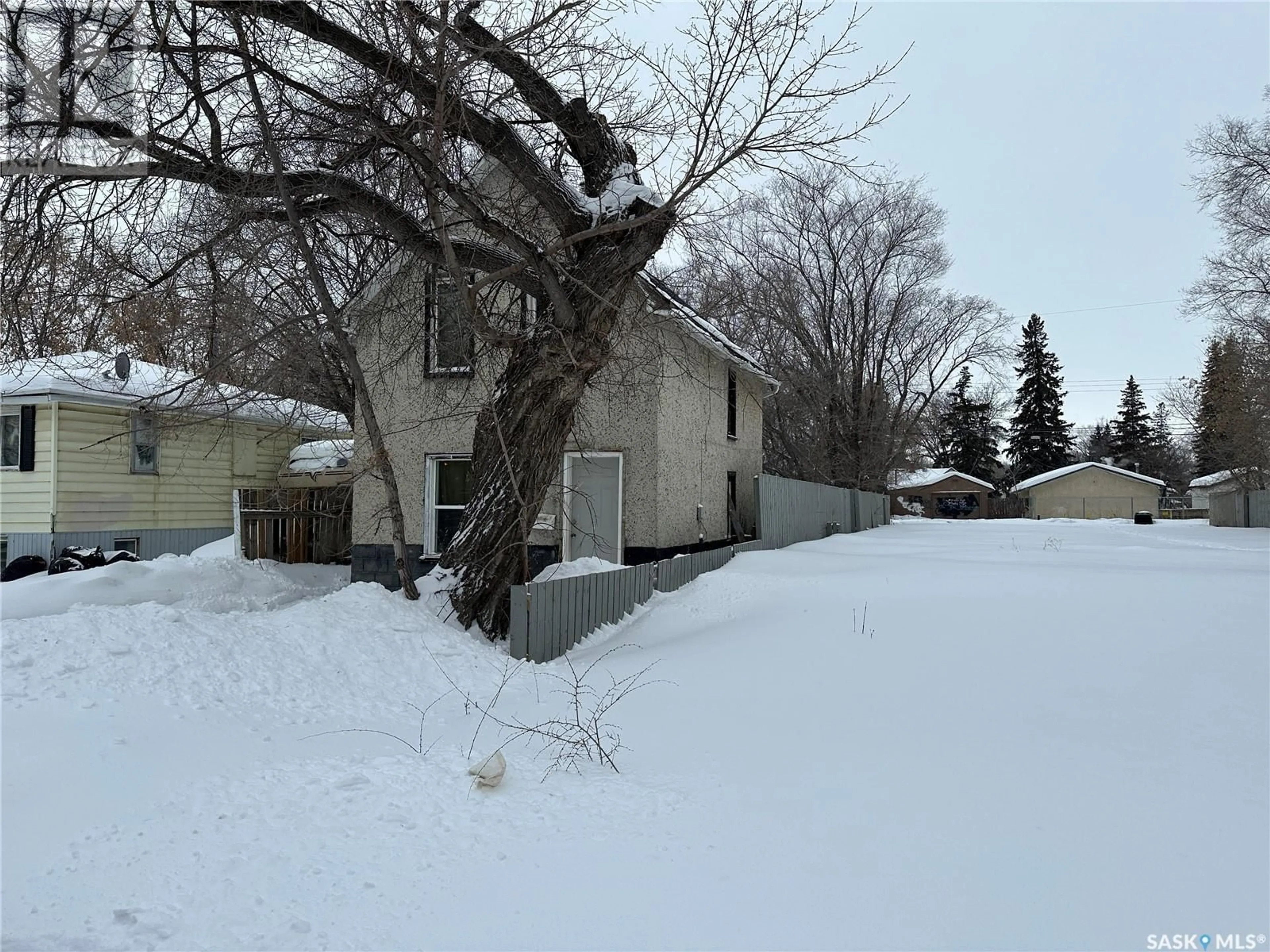 Unknown for 325 Q AVENUE S, Saskatoon Saskatchewan S7M2Y2