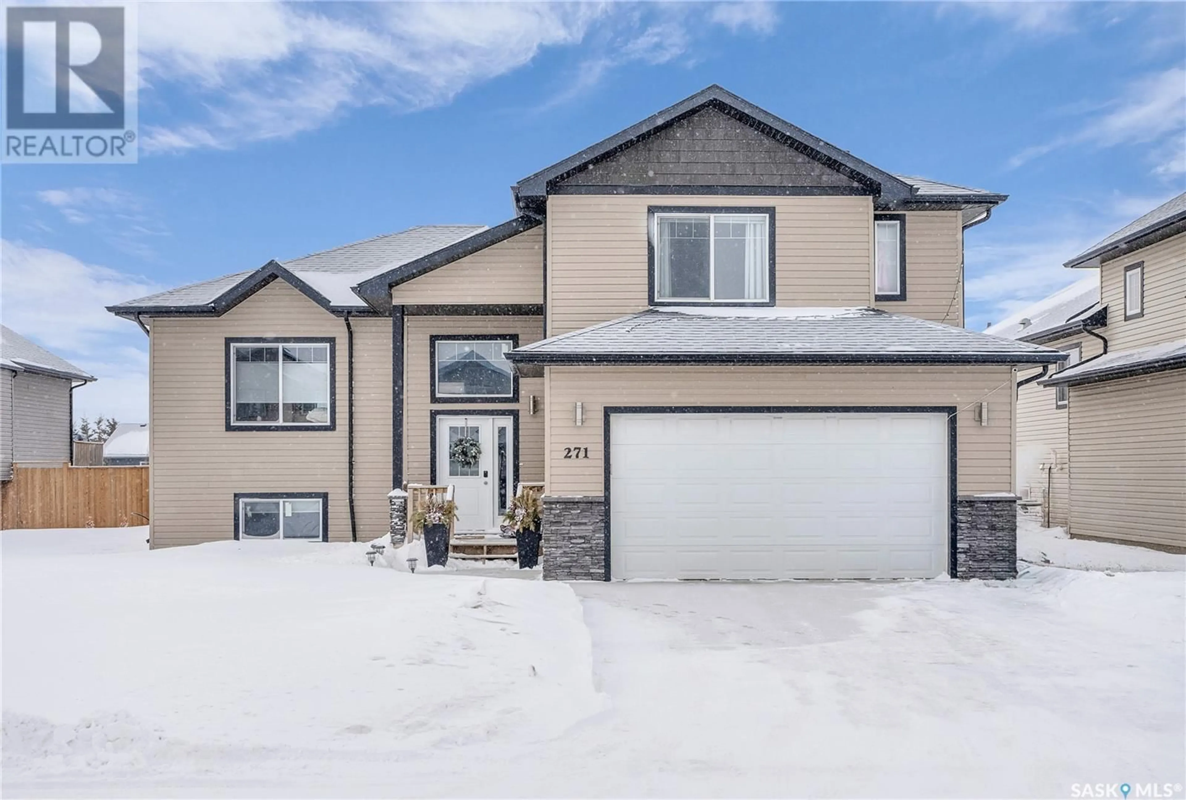 Home with vinyl exterior material, street for 271 15th STREET, Battleford Saskatchewan S0M0E0