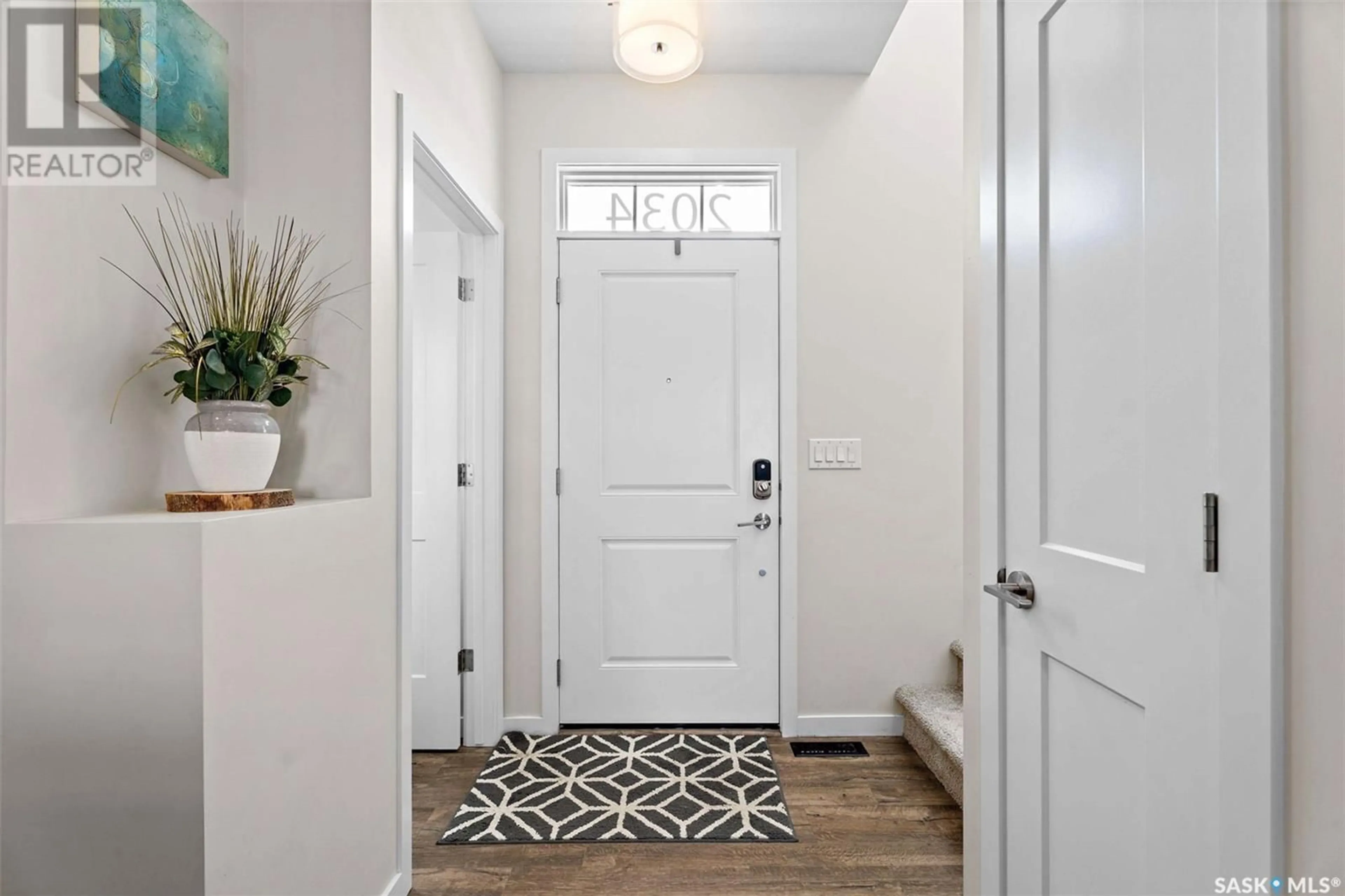 Indoor entryway for 2034 Brighton COMMON, Saskatoon Saskatchewan S7V0N9