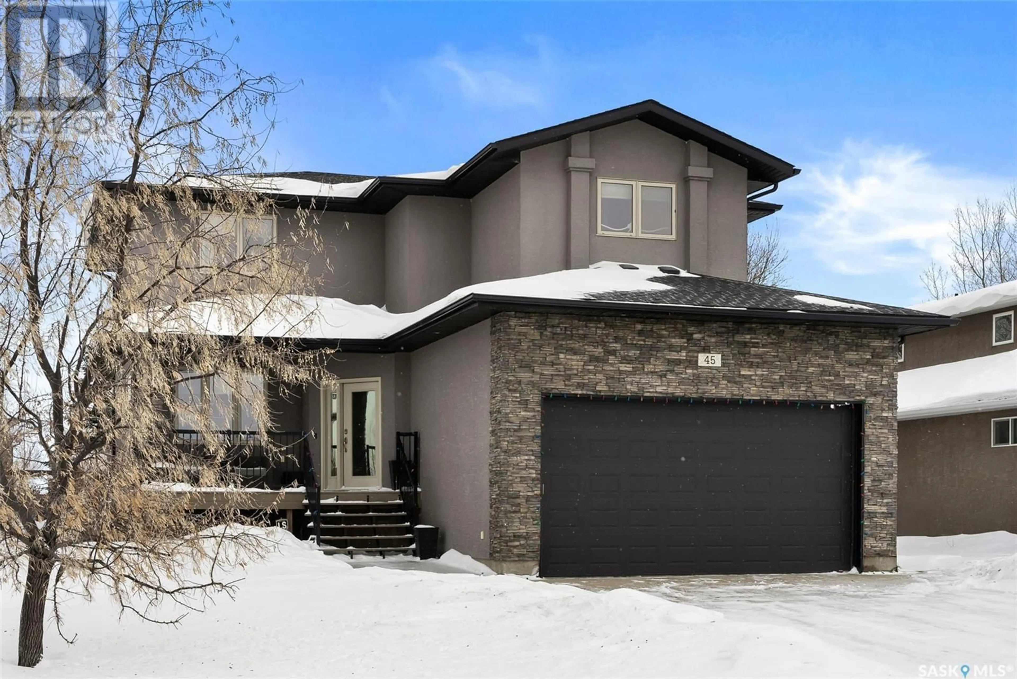 Indoor foyer for 45 EMERALD CREEK DRIVE, White City Saskatchewan S4L0B1