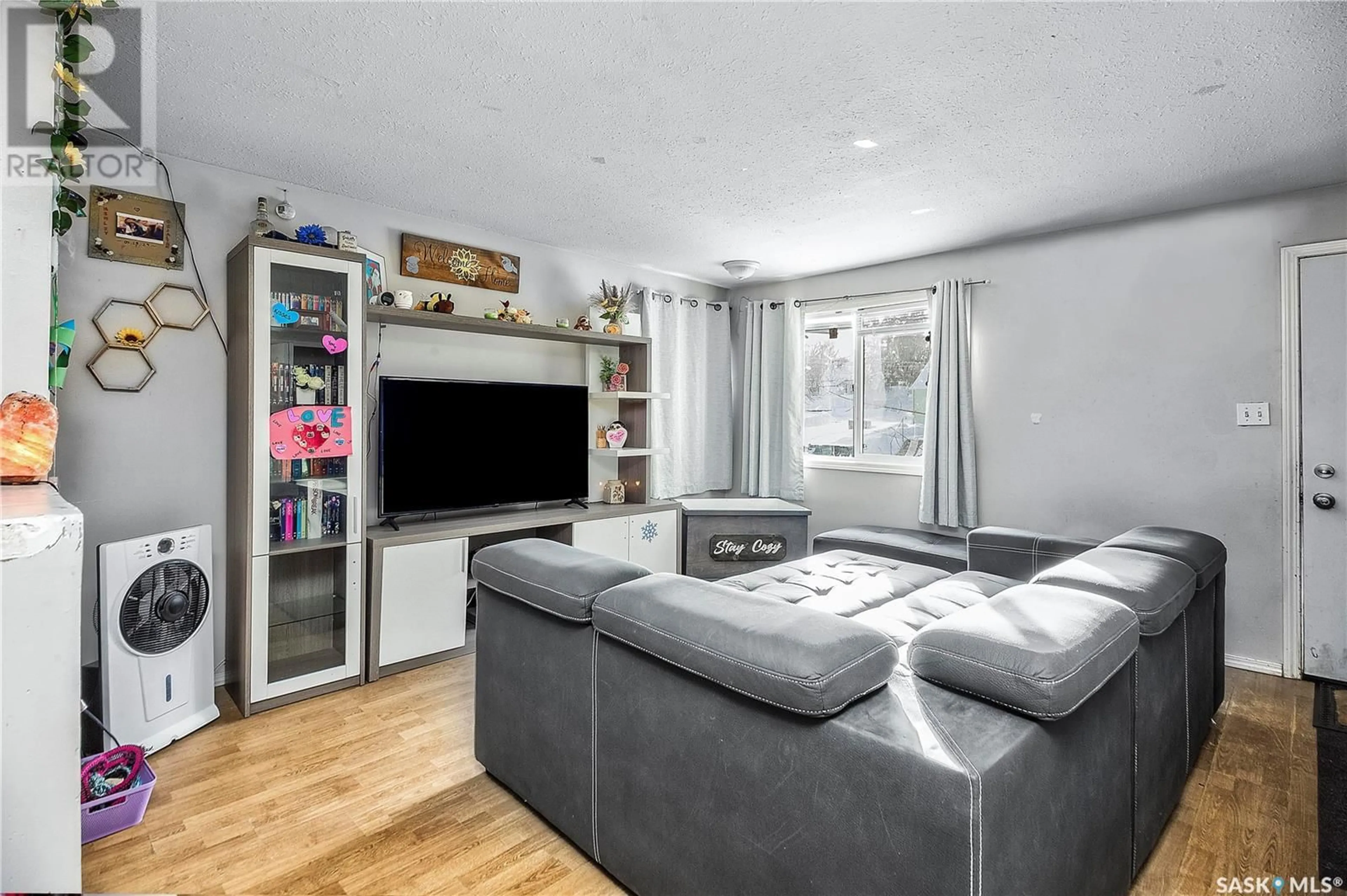 Living room with furniture, unknown for 472 19TH STREET, Prince Albert Saskatchewan S6V1P9