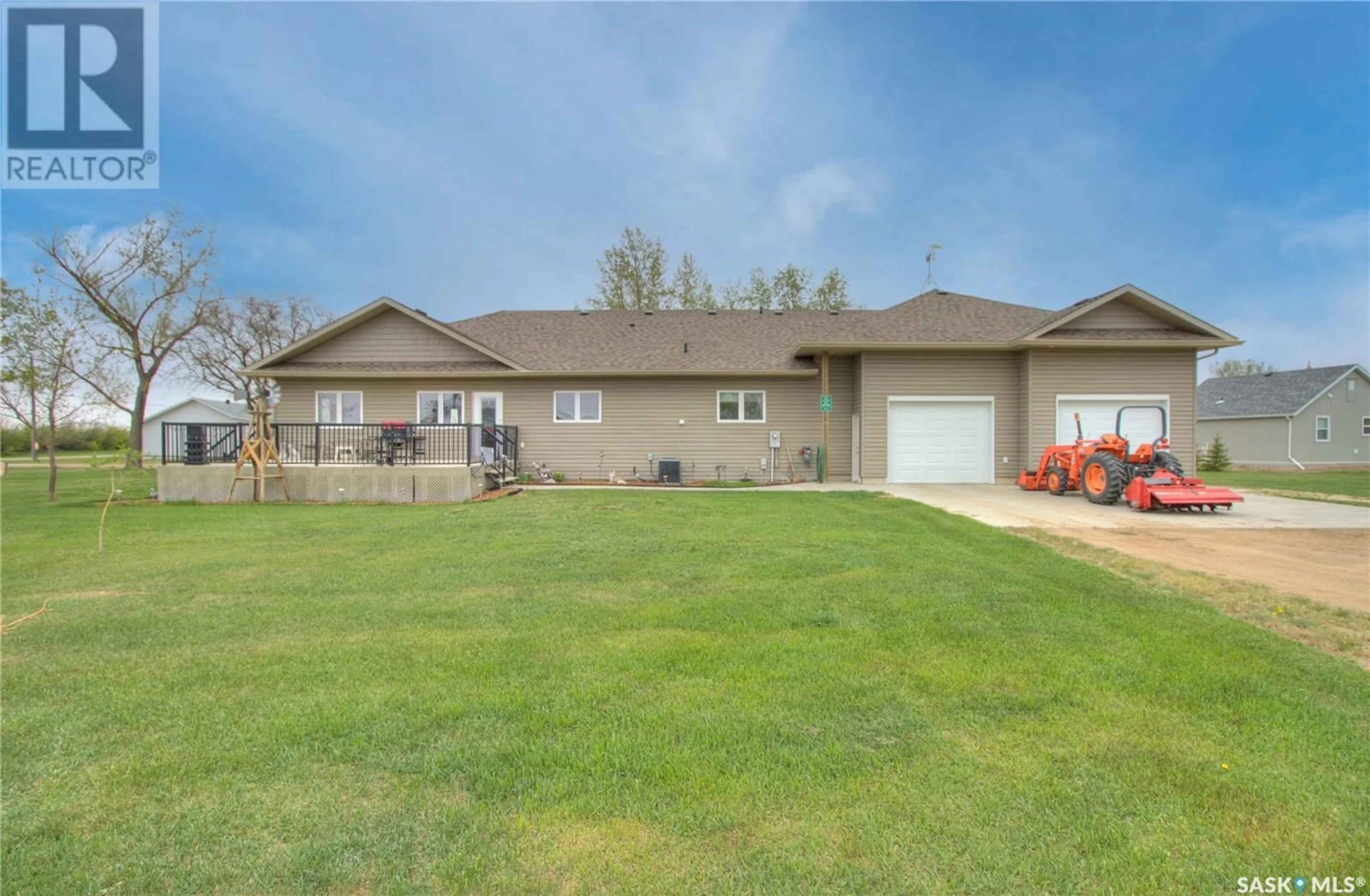 A pic from outside/outdoor area/front of a property/back of a property/a pic from drone, water/lake/river/ocean view for 91 1st STREET E, Birsay Saskatchewan S0L0G0