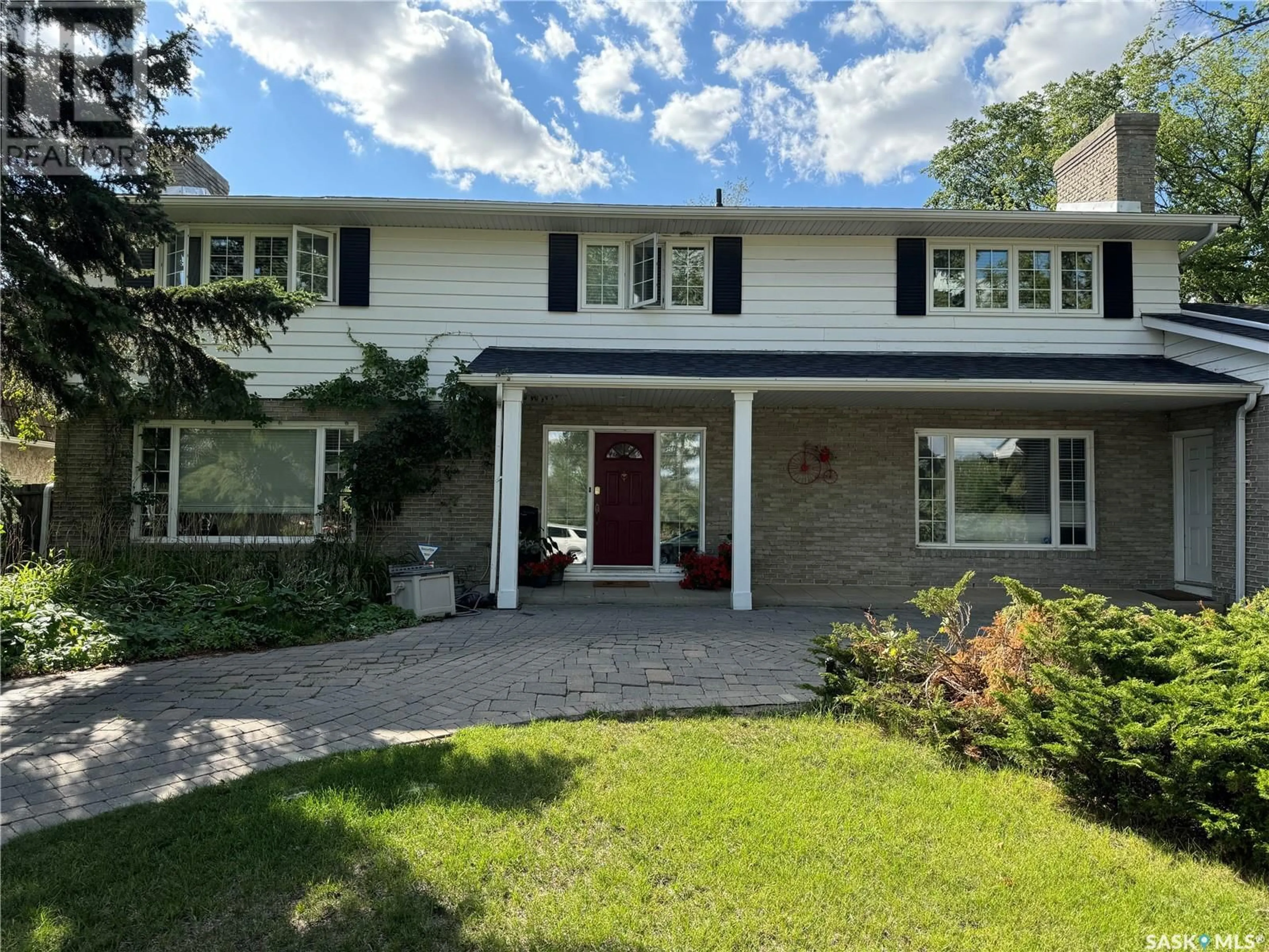 Home with vinyl exterior material, street for 3478 ALBERT STREET, Regina Saskatchewan S4S3P2