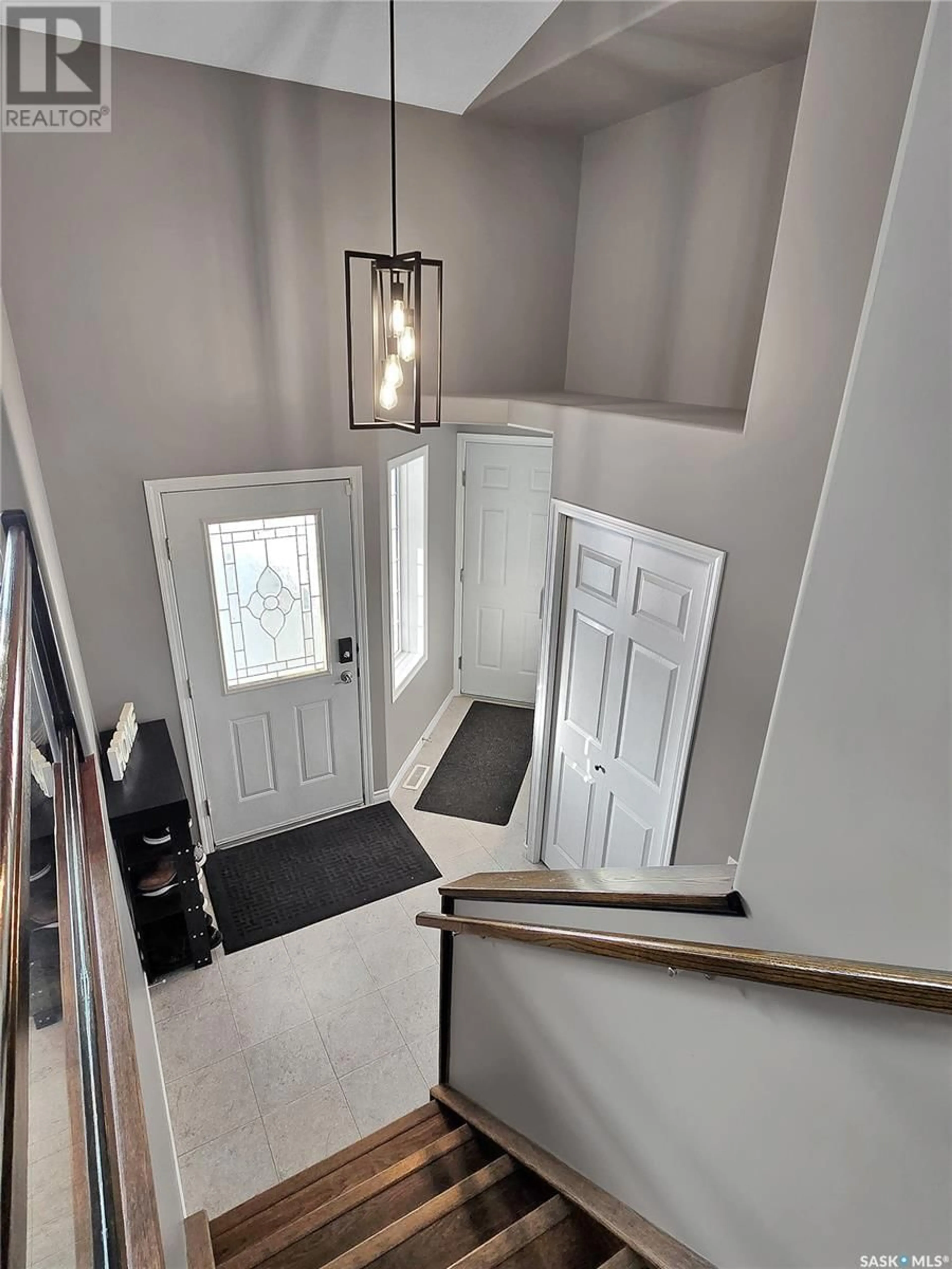 Indoor foyer for 222 Biliske DRIVE, Warman Saskatchewan S0K4S0