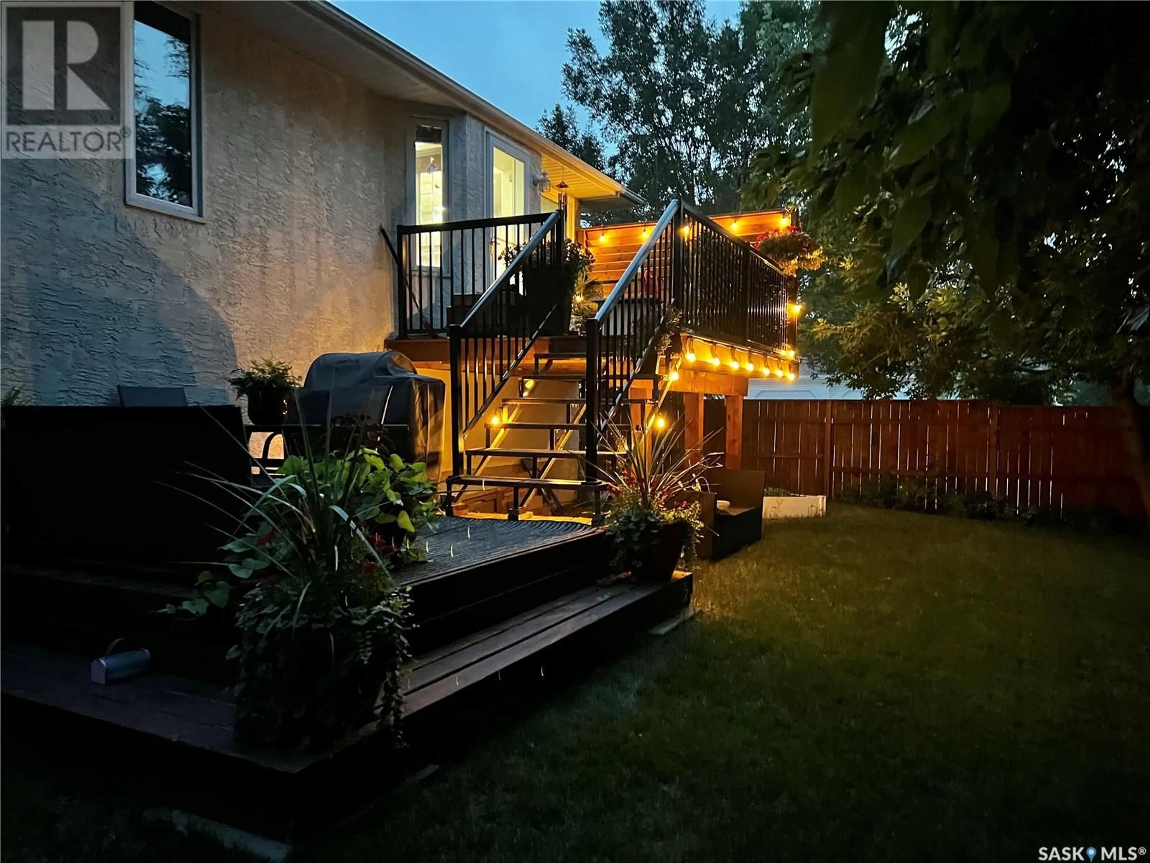 Patio, unknown for 403 Caldwell PLACE, Saskatoon Saskatchewan S7M5S7