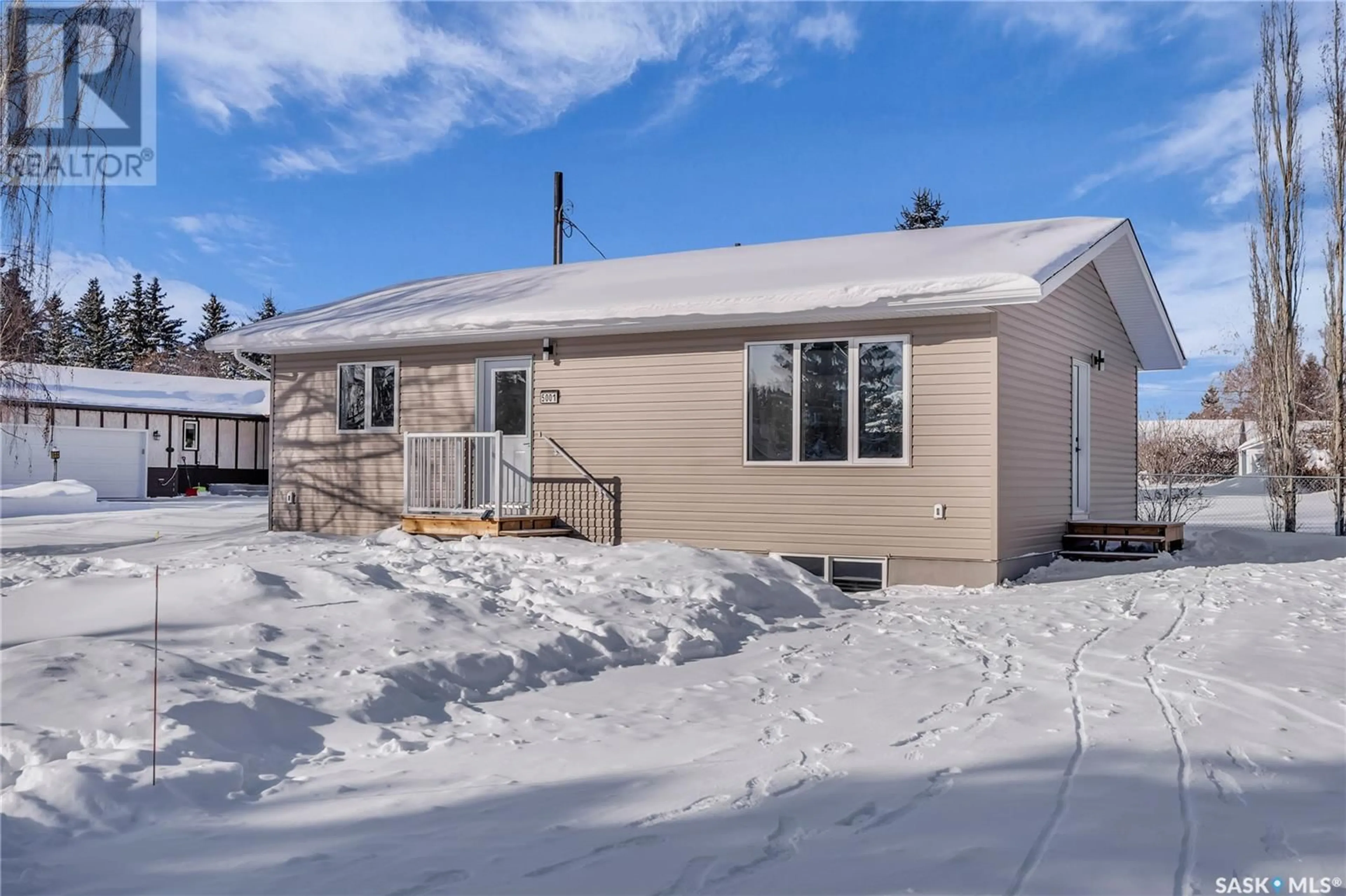 Unknown for 5001 Neufeld AVENUE, Waldheim Saskatchewan S0K4R0