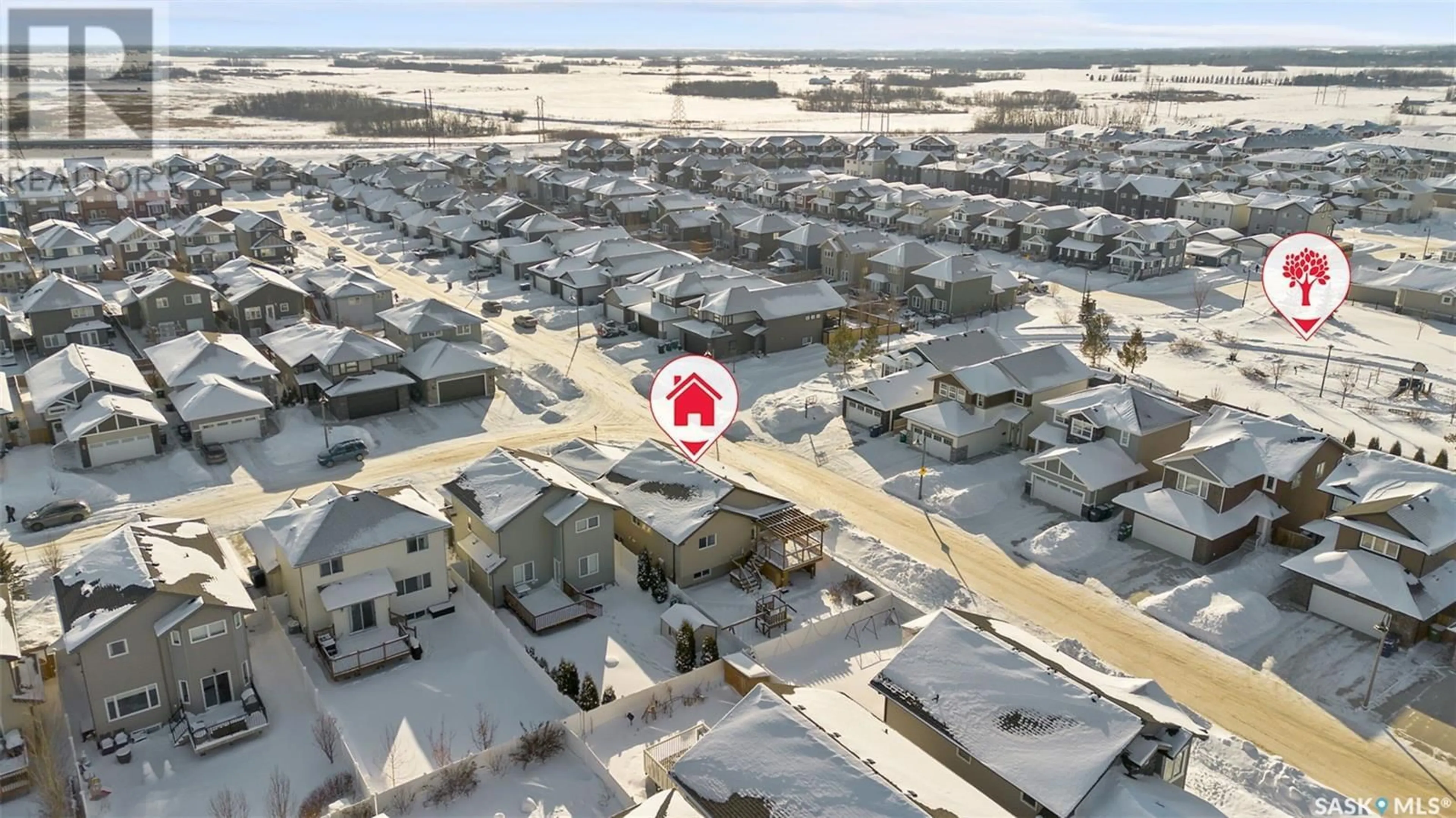 A pic from outside/outdoor area/front of a property/back of a property/a pic from drone, street for 370 Kolynchuk MANOR, Saskatoon Saskatchewan S7T0W4