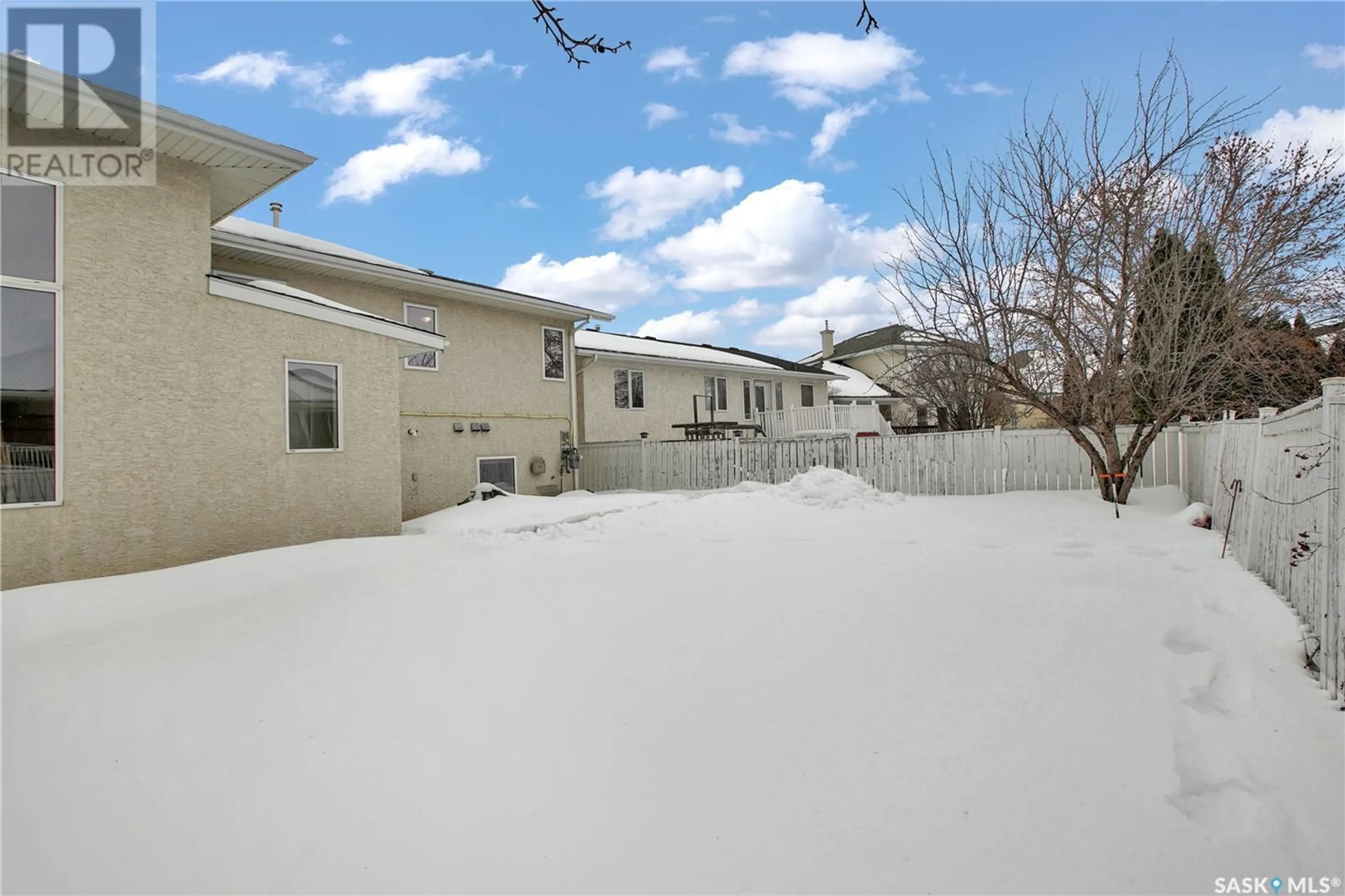 Patio, unknown for 223 BROOKMORE LANE, Saskatoon Saskatchewan S7V1C1